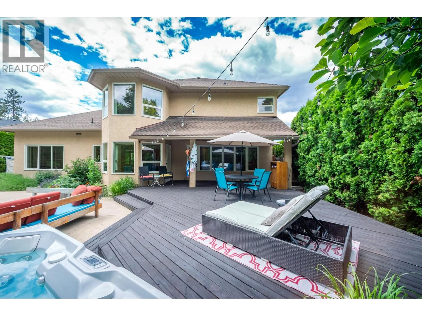 492 Carona Crescent