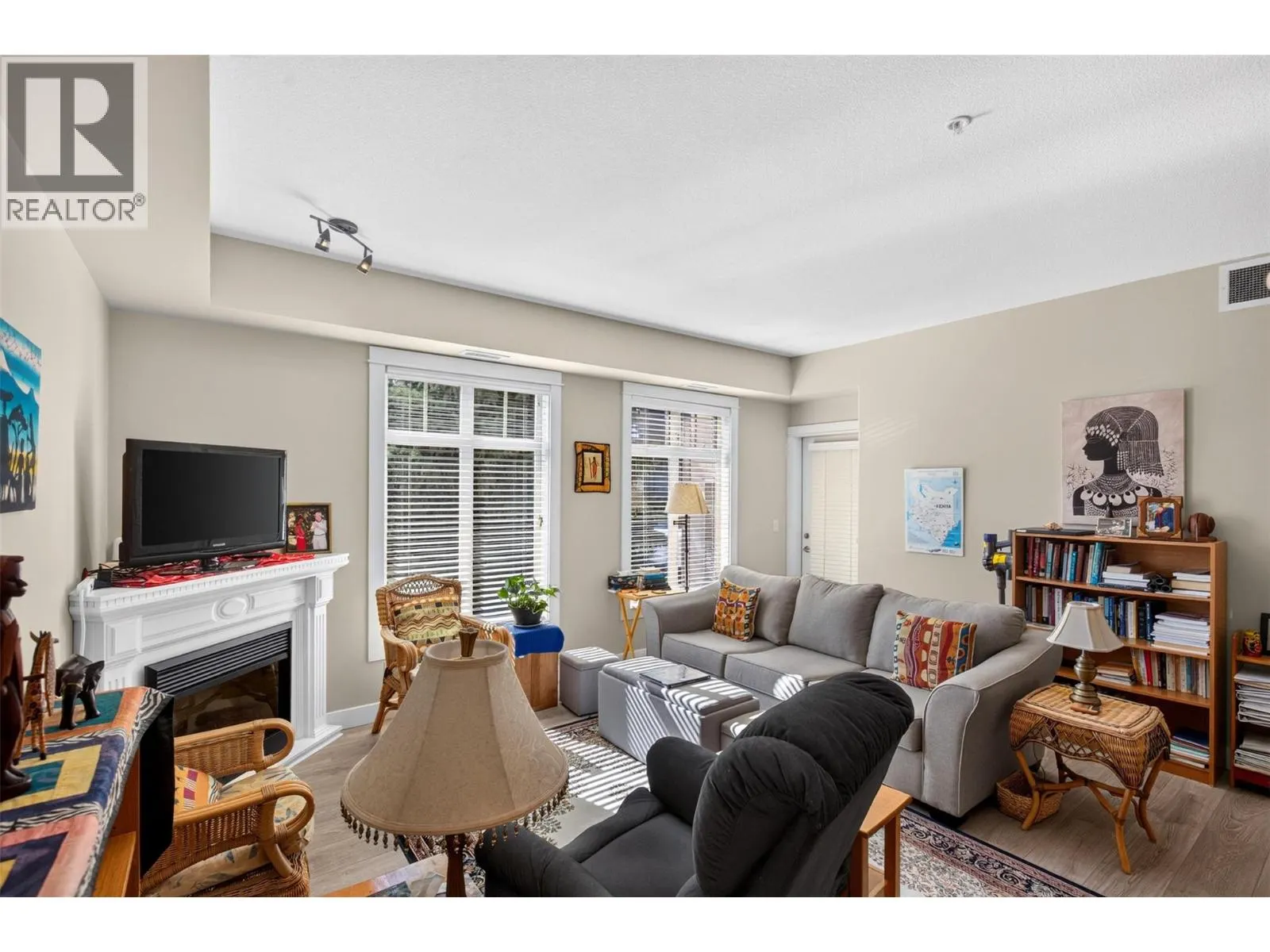 2551 Shoreline Drive Unit# 217