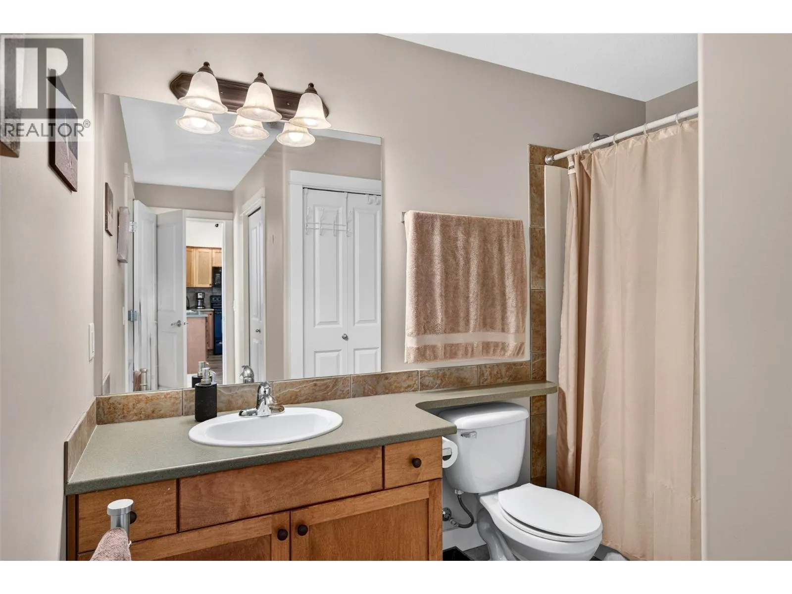 2551 Shoreline Drive Unit# 217