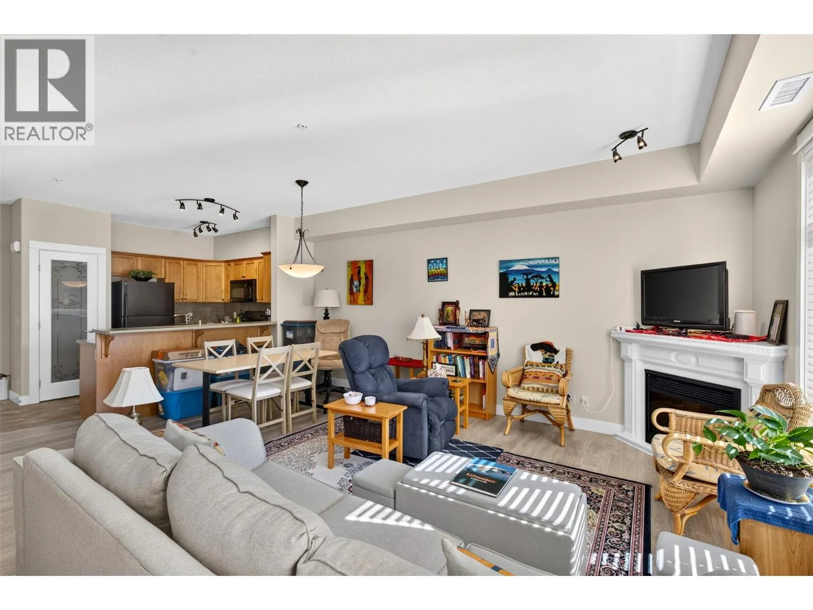 2551 Shoreline Drive Unit# 217