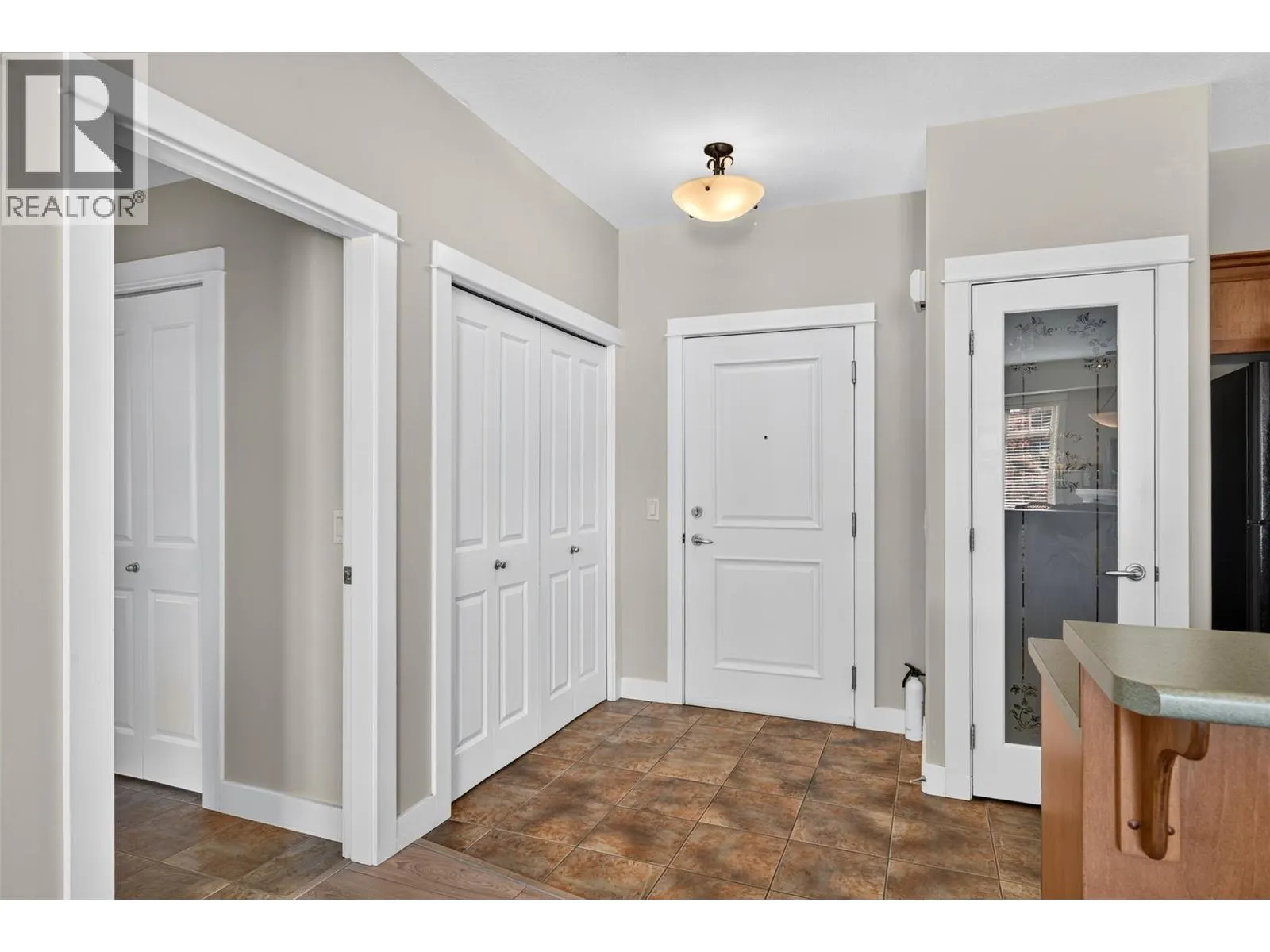 2551 Shoreline Drive Unit# 217