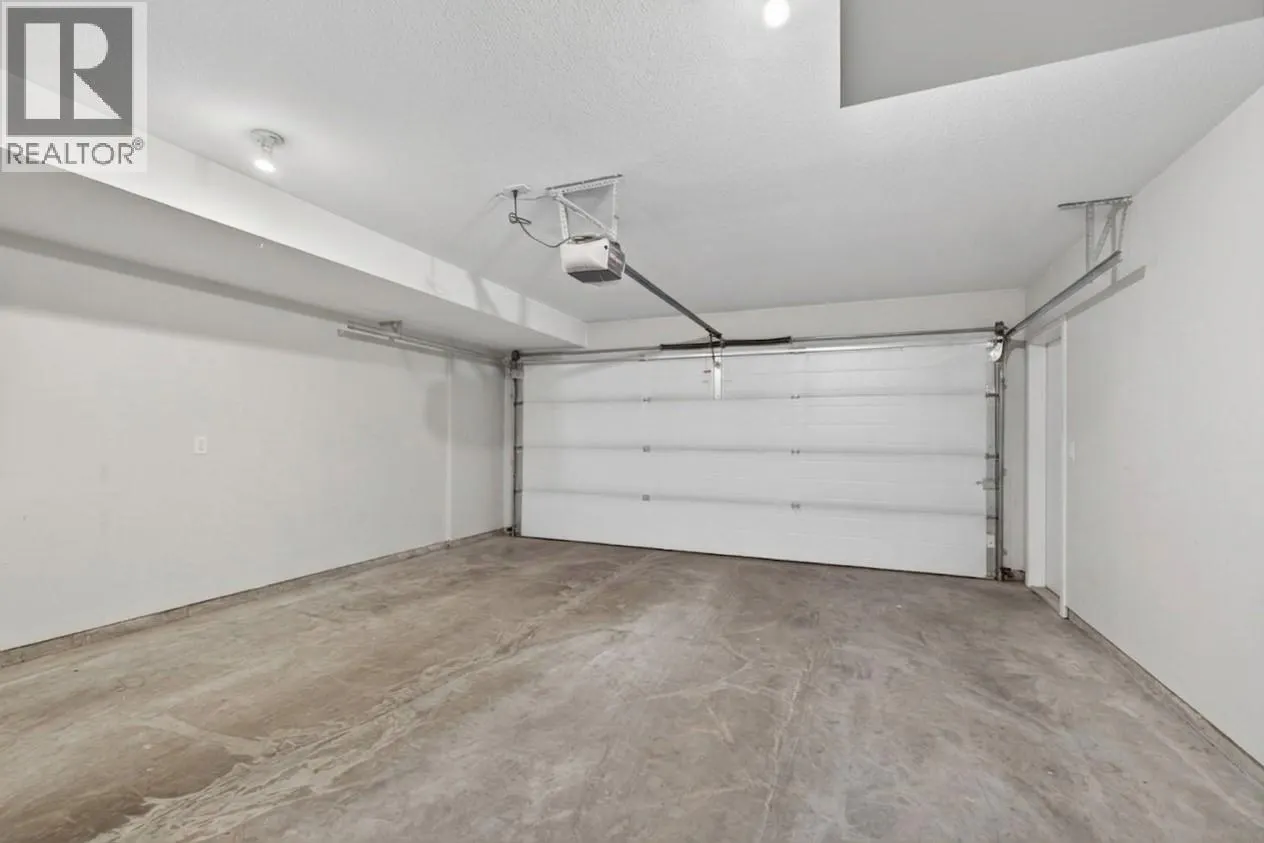 600 Sherwood Road Unit# 4