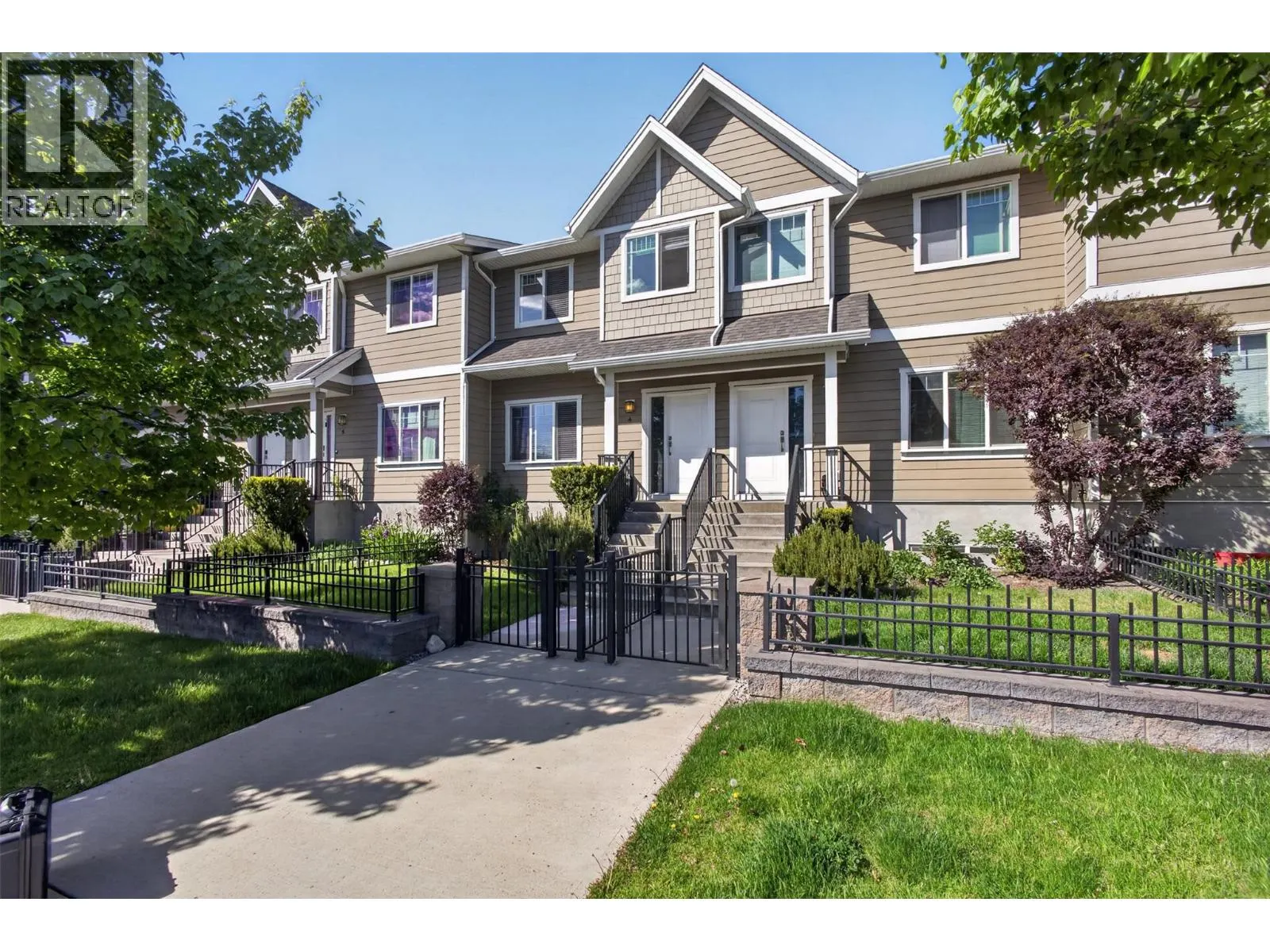 600 Sherwood Road Unit# 4