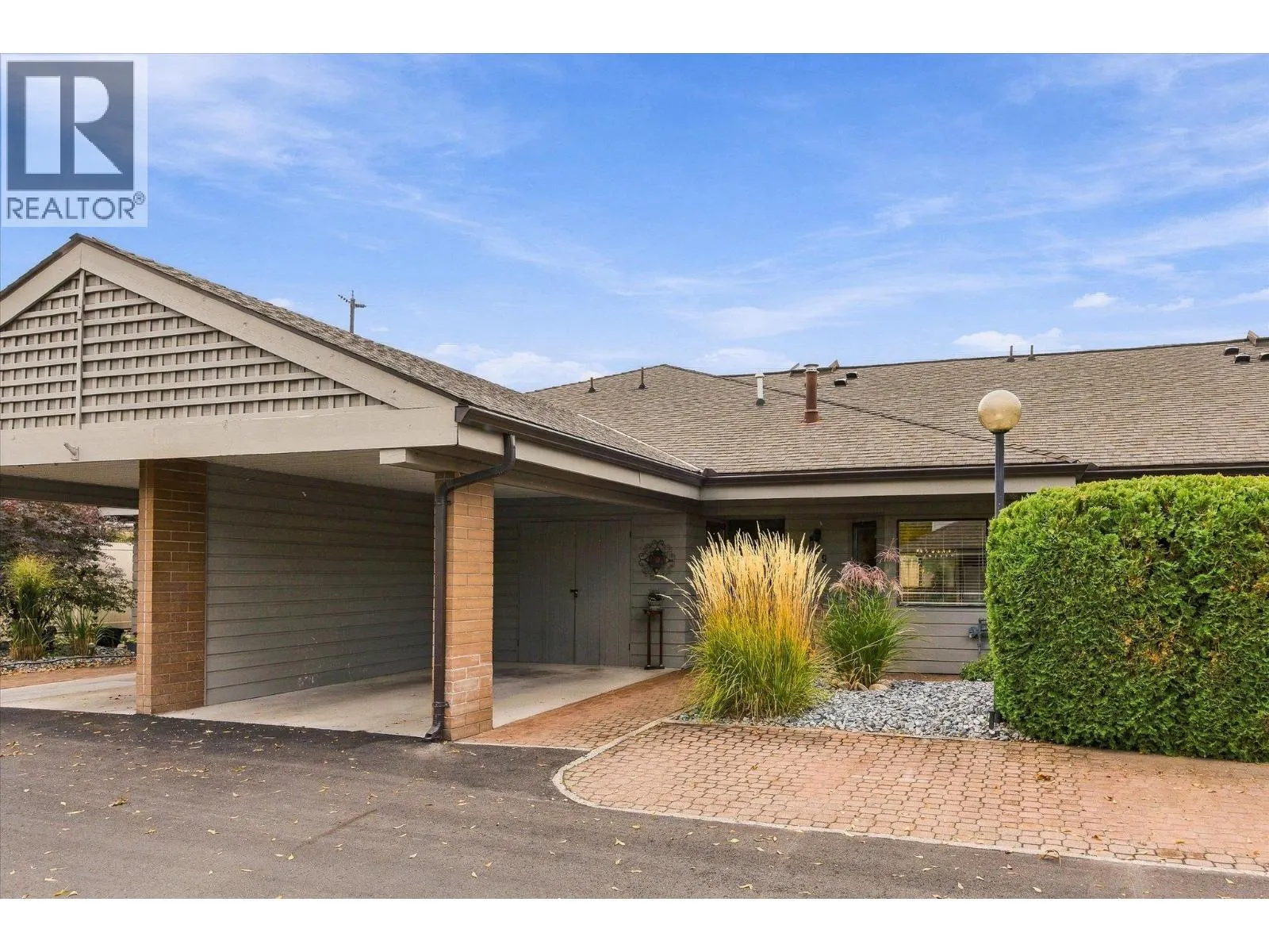 1765 Leckie Road Unit# 219