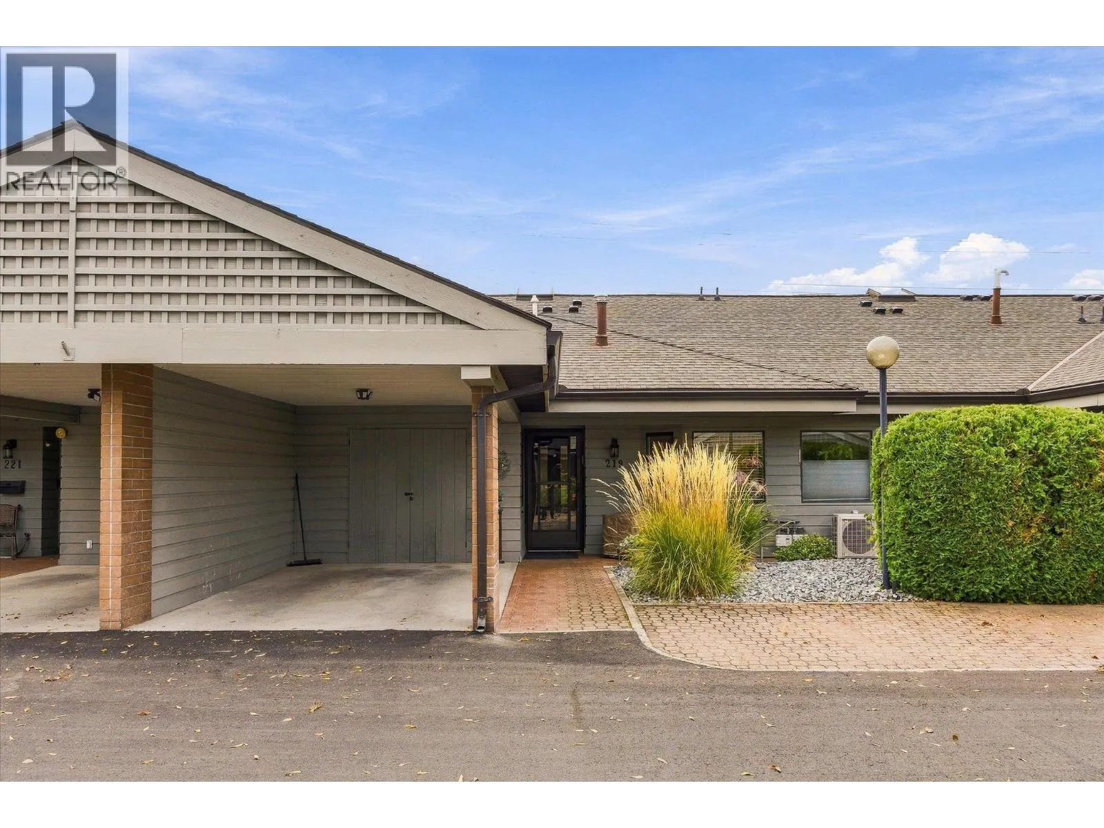 1765 Leckie Road Unit# 219