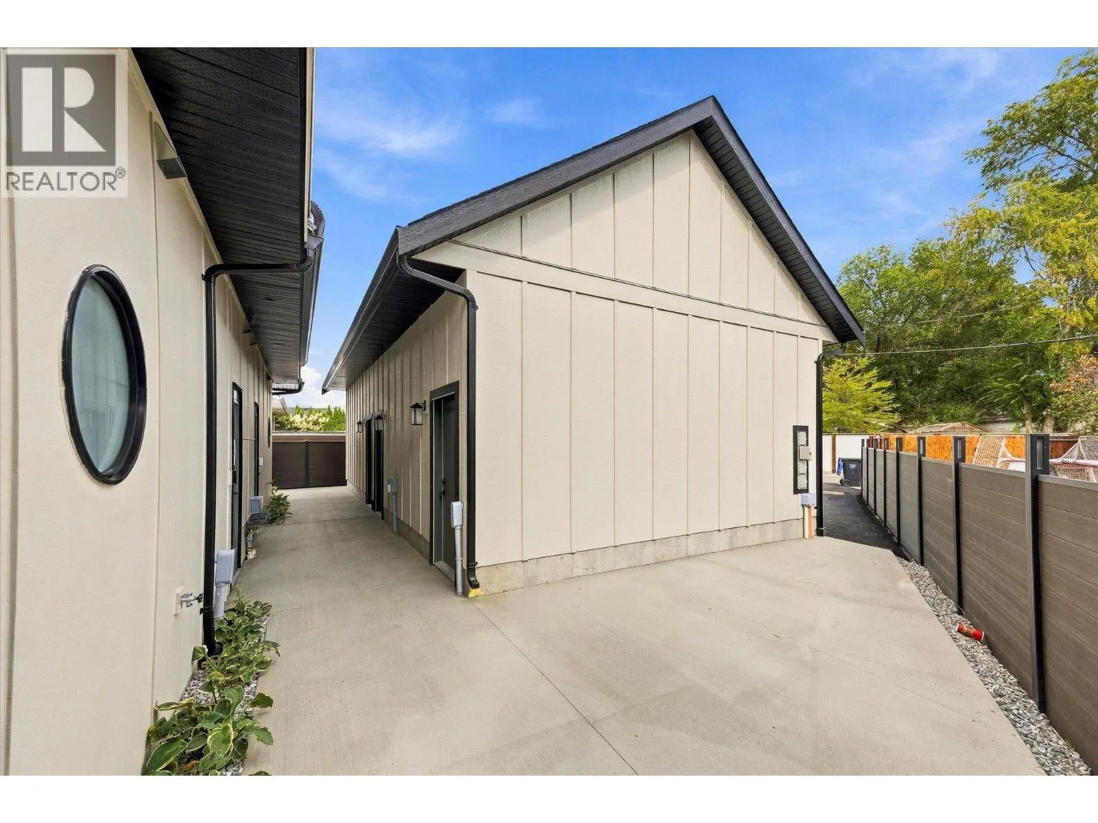 2435 Taylor Crescent Unit# 2