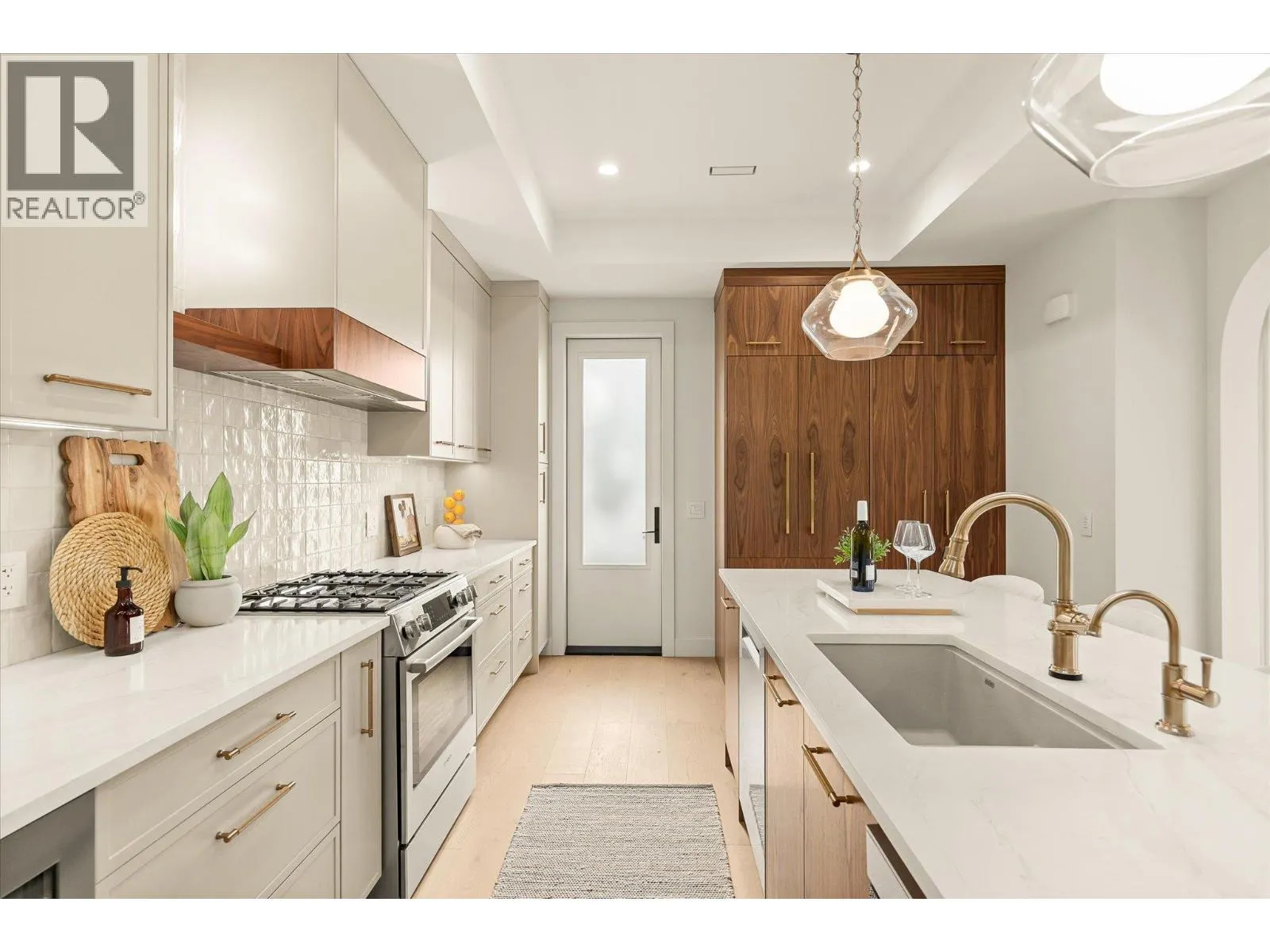 2435 Taylor Crescent Unit# 2