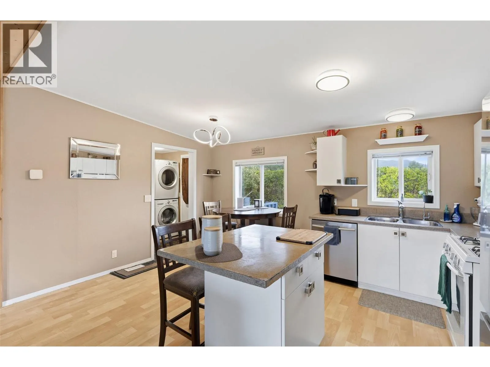120 Zirnhelt Road
