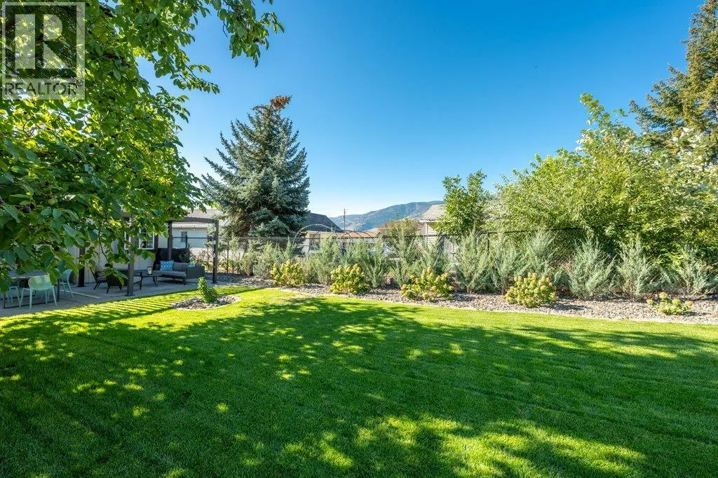 886 FAIRVIEW Road