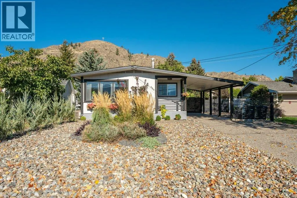 886 FAIRVIEW Road