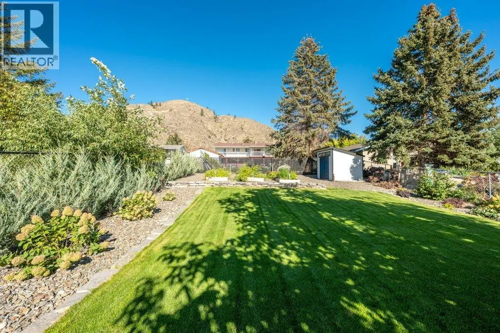 886 FAIRVIEW Road