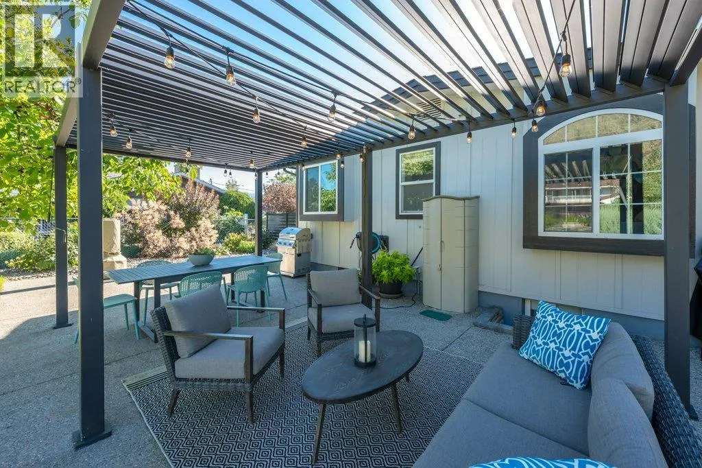 886 FAIRVIEW Road