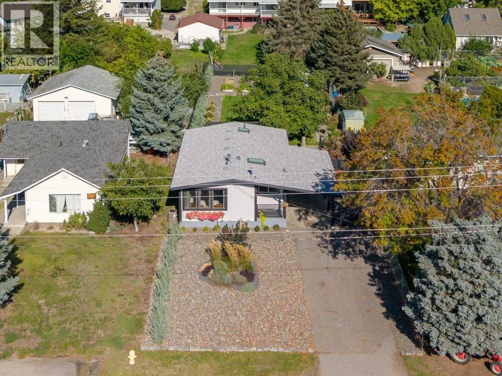 886 FAIRVIEW Road