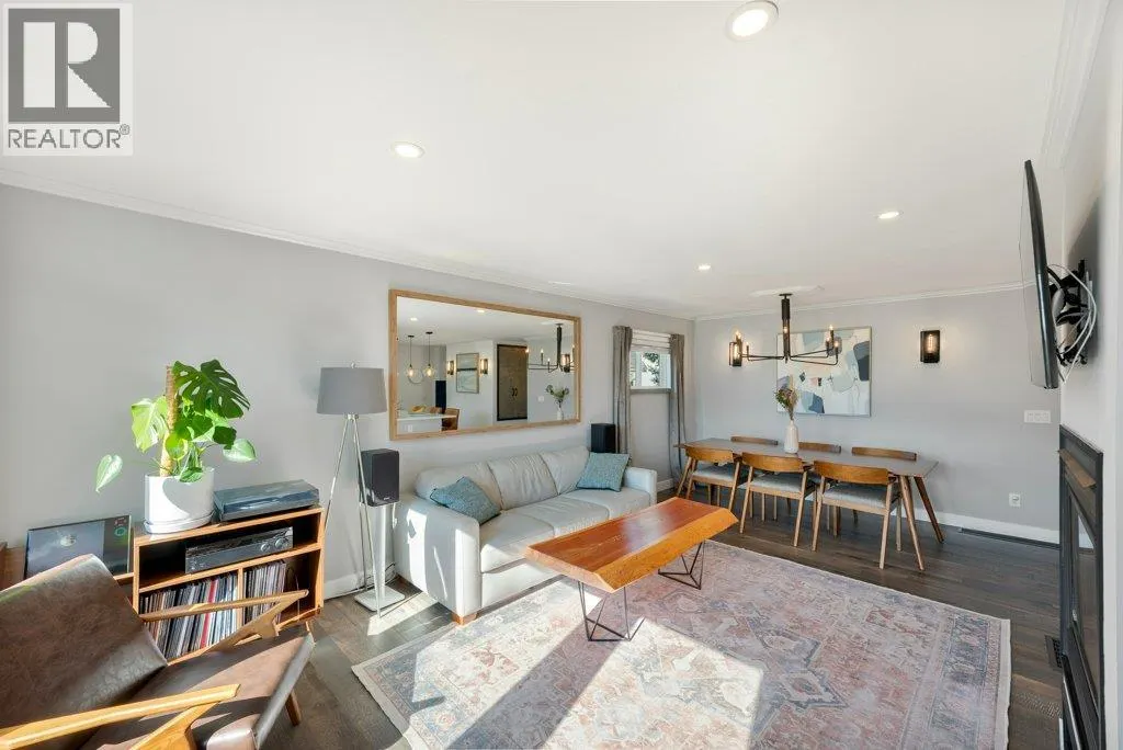 886 FAIRVIEW Road