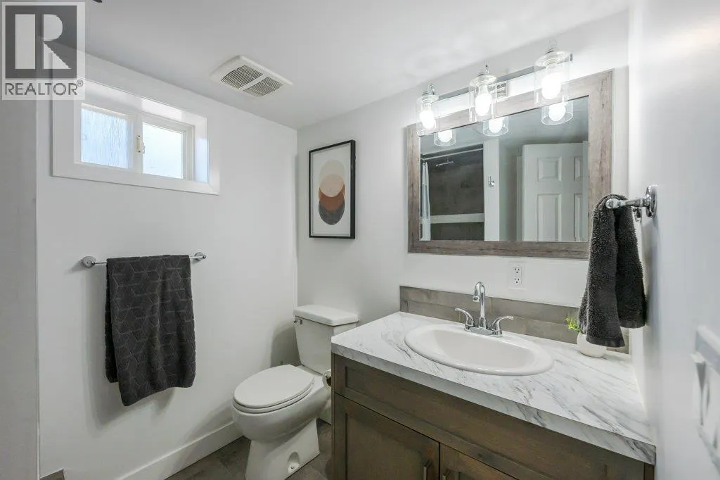 886 FAIRVIEW Road