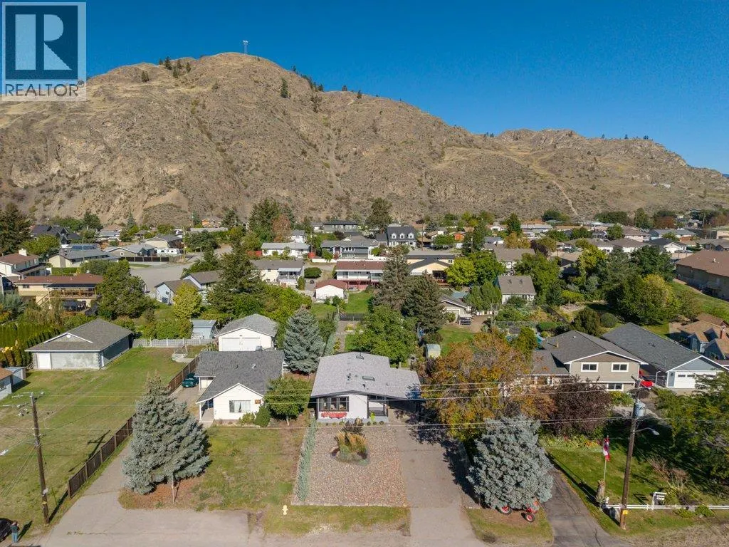 886 FAIRVIEW Road