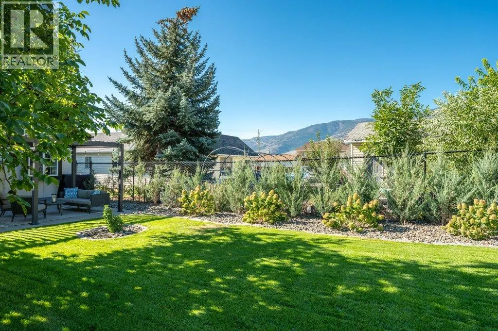 886 FAIRVIEW Road
