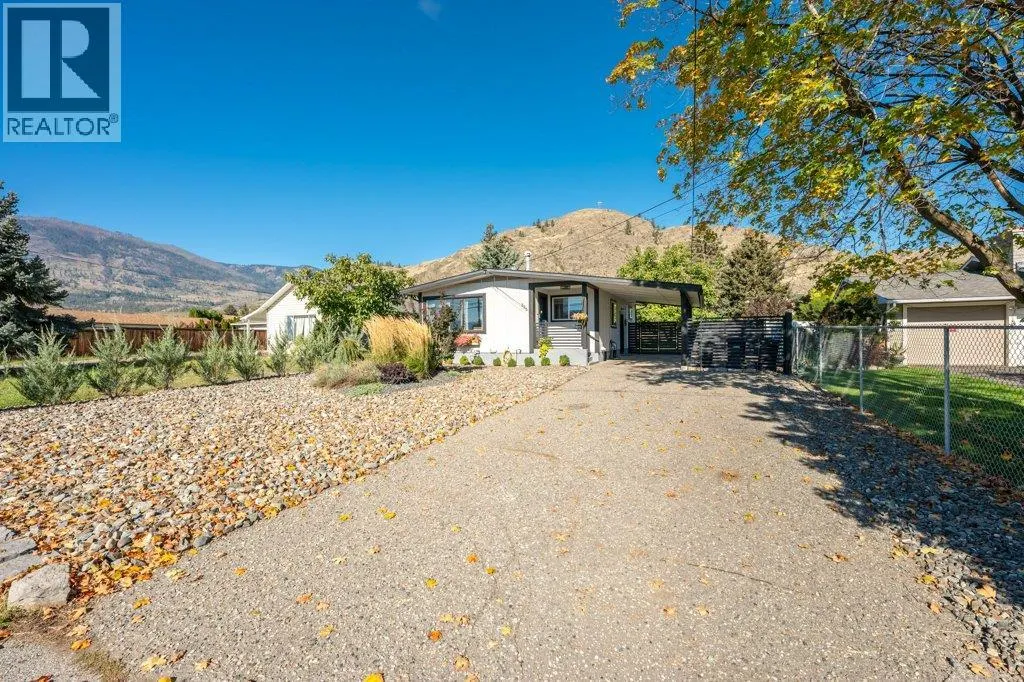 886 FAIRVIEW Road