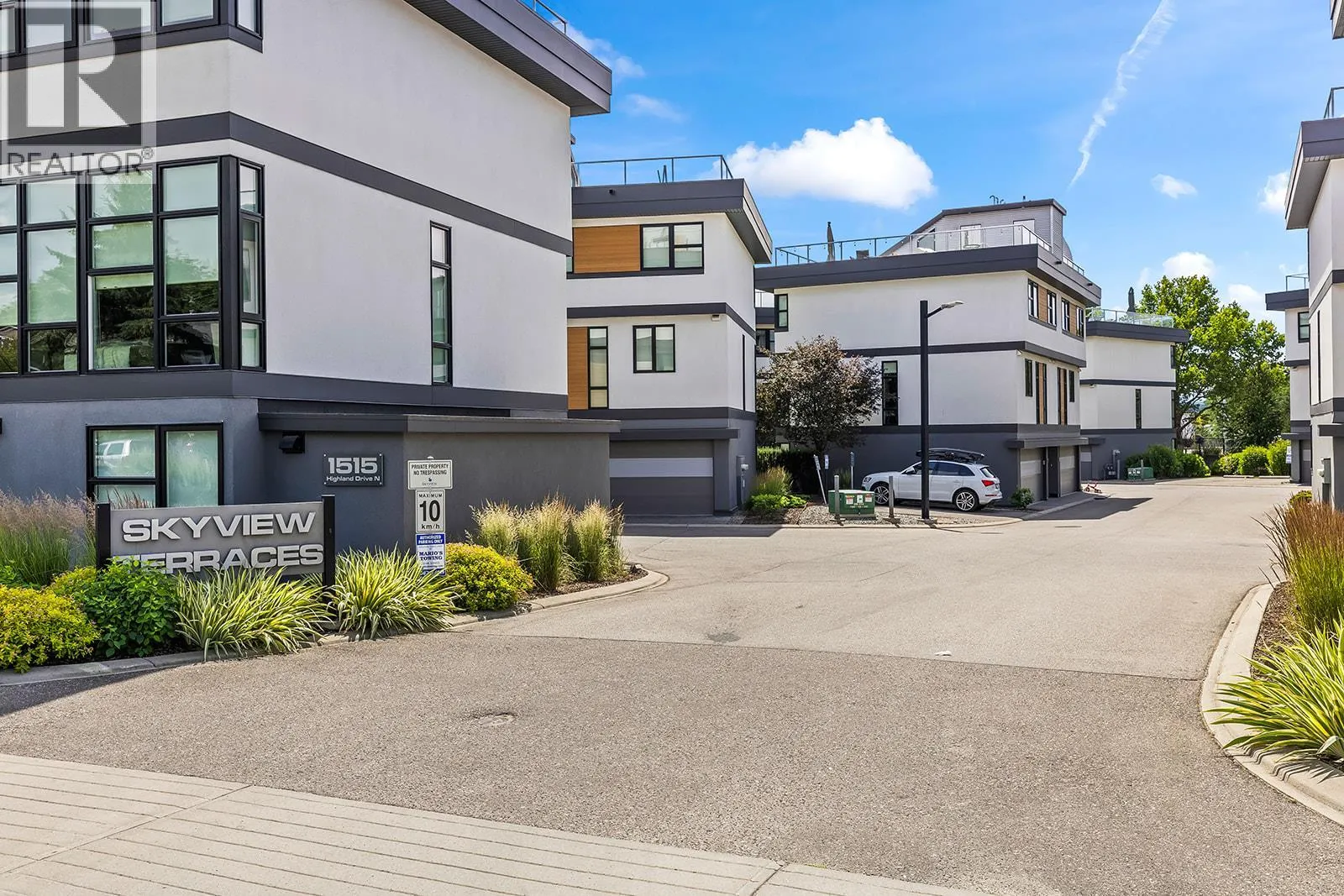 1515 Highland Drive N Unit# 20