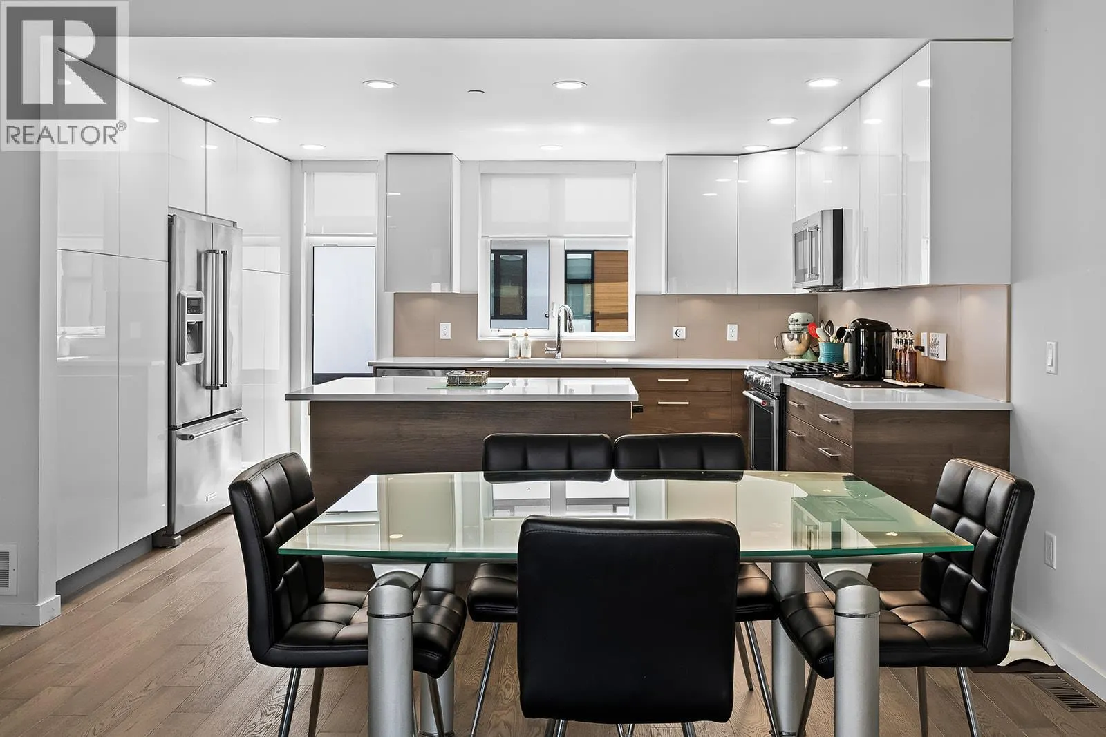 1515 Highland Drive N Unit# 20