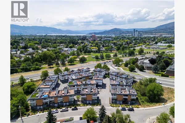 1515 Highland Drive N Unit# 20