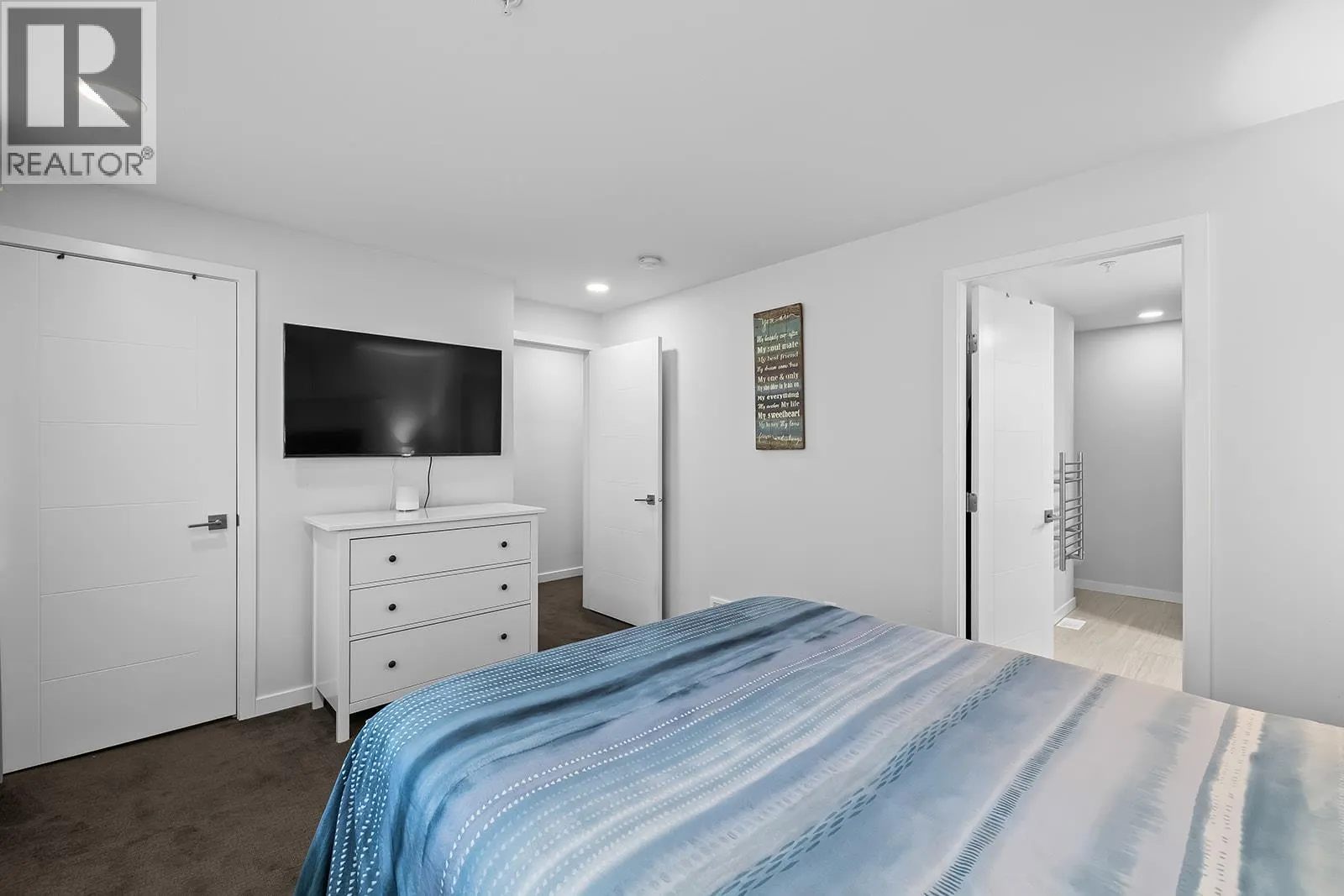 1515 Highland Drive N Unit# 20