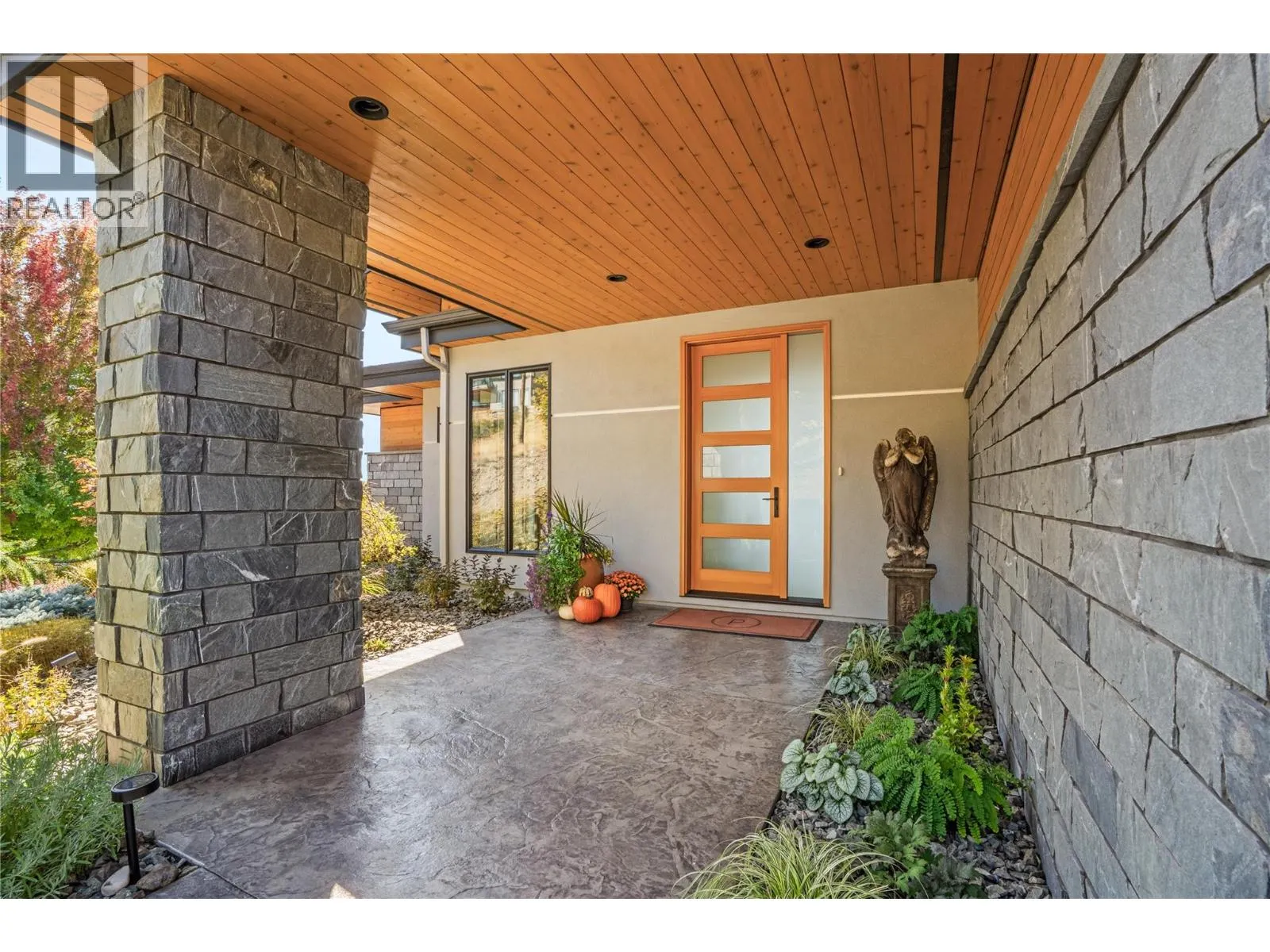 1666 Lakestone Drive