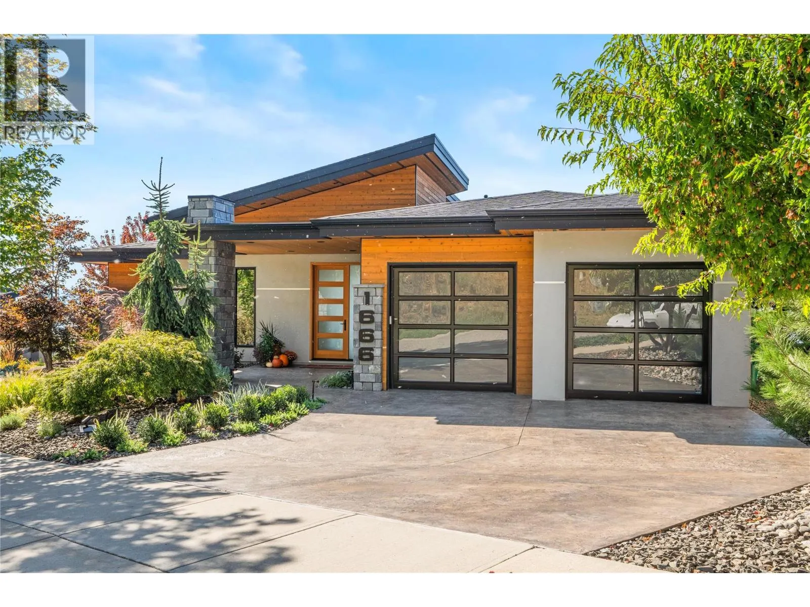1666 Lakestone Drive