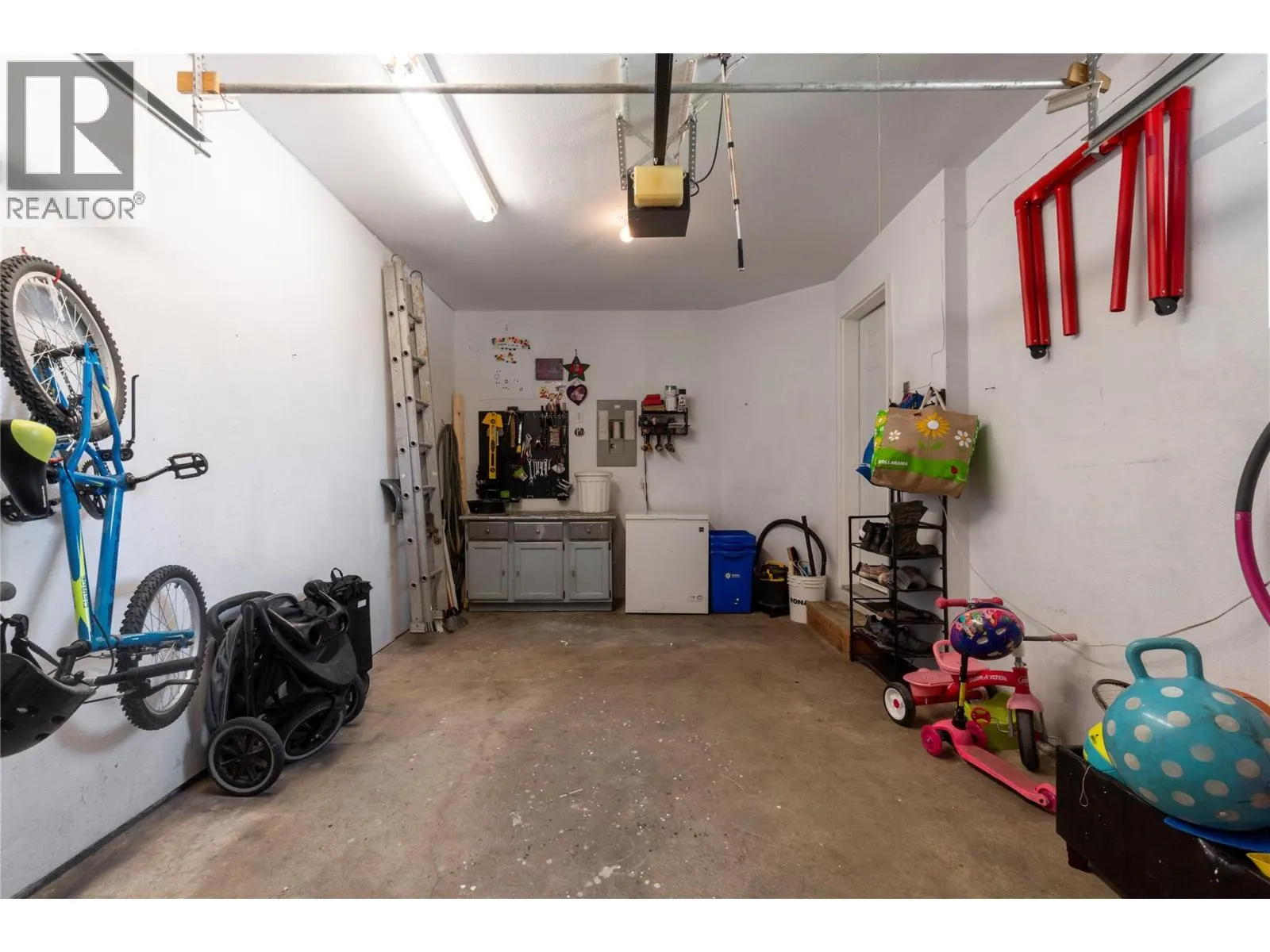 2951 11th Avenue NE Unit# 2