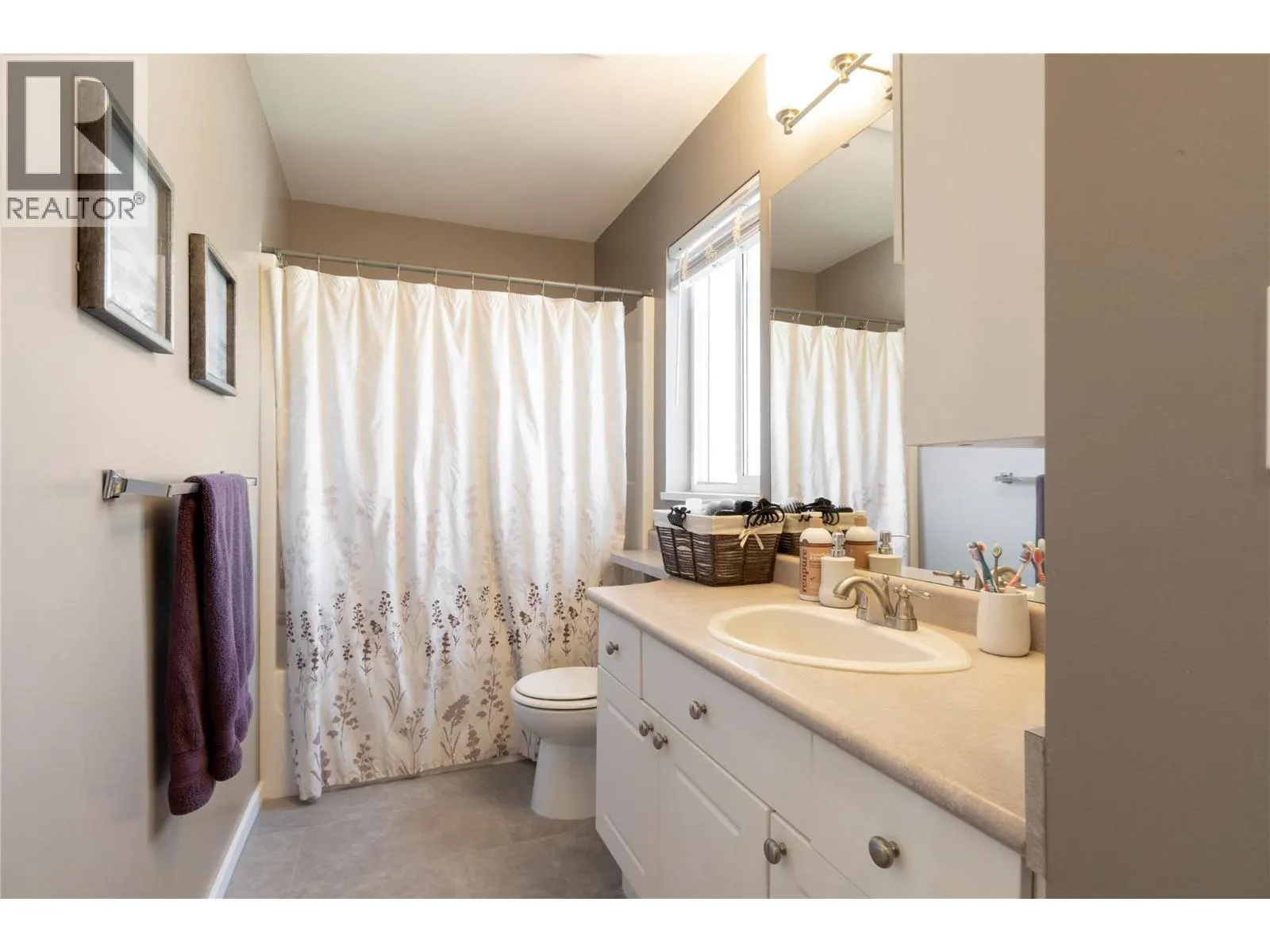 2951 11th Avenue NE Unit# 2