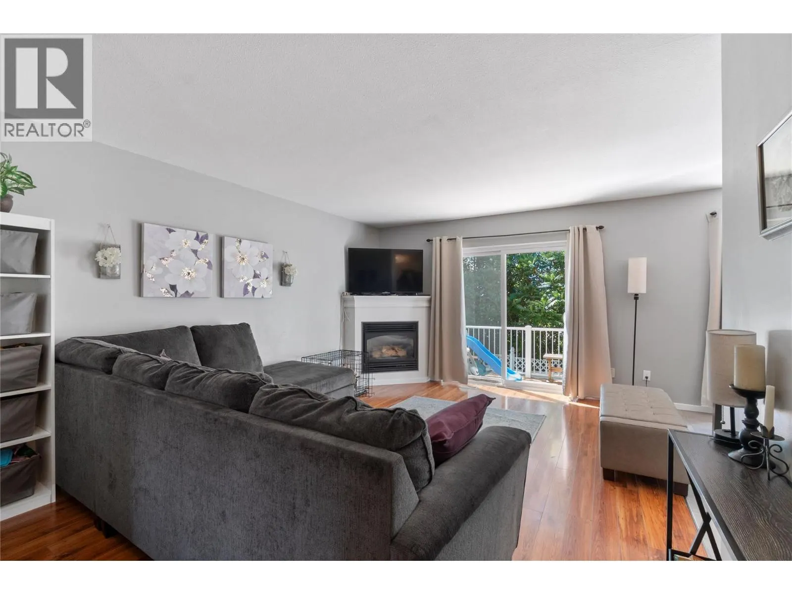 2951 11th Avenue NE Unit# 2