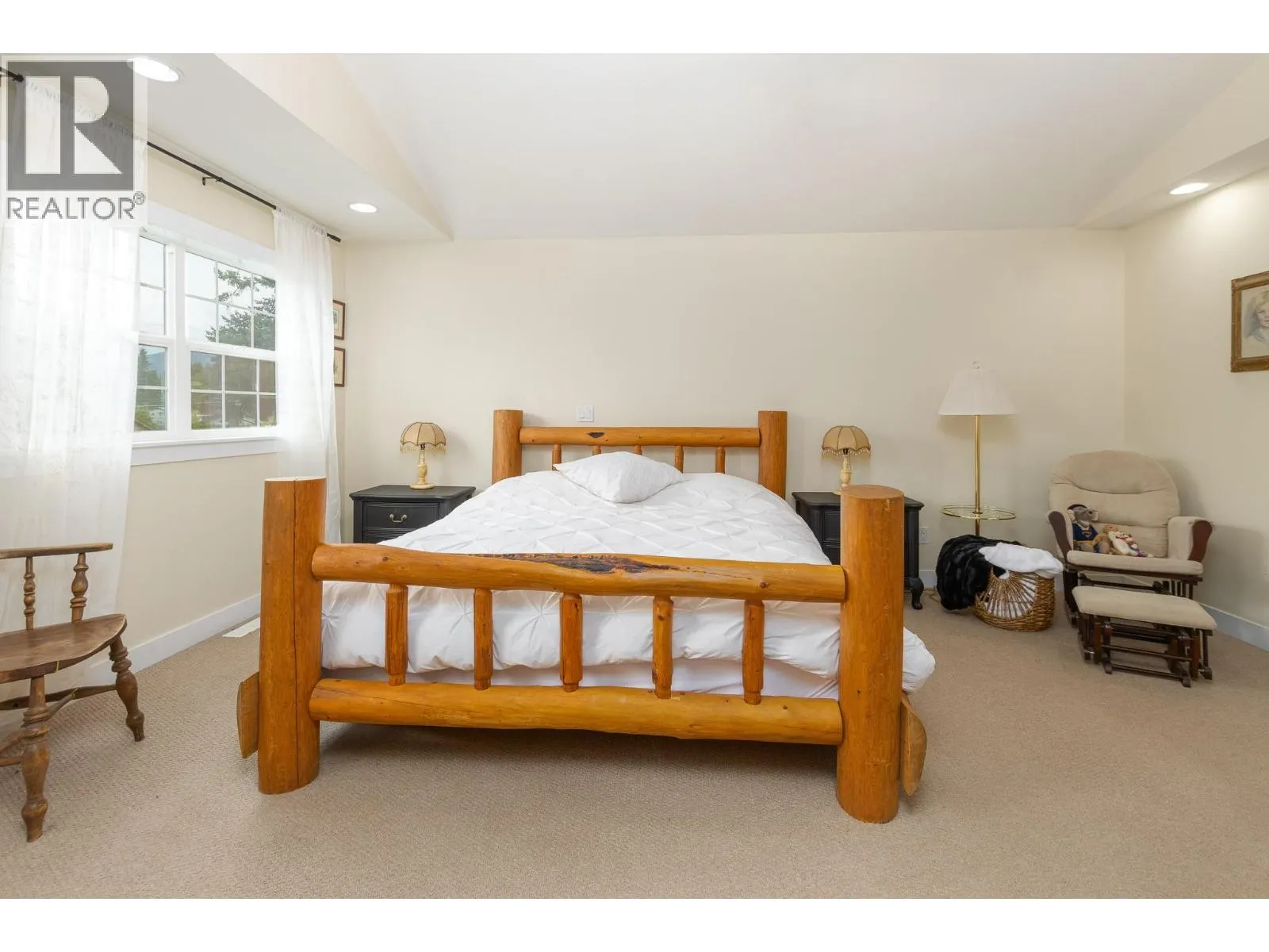 1596 Okanagan Avenue SE Unit# 4