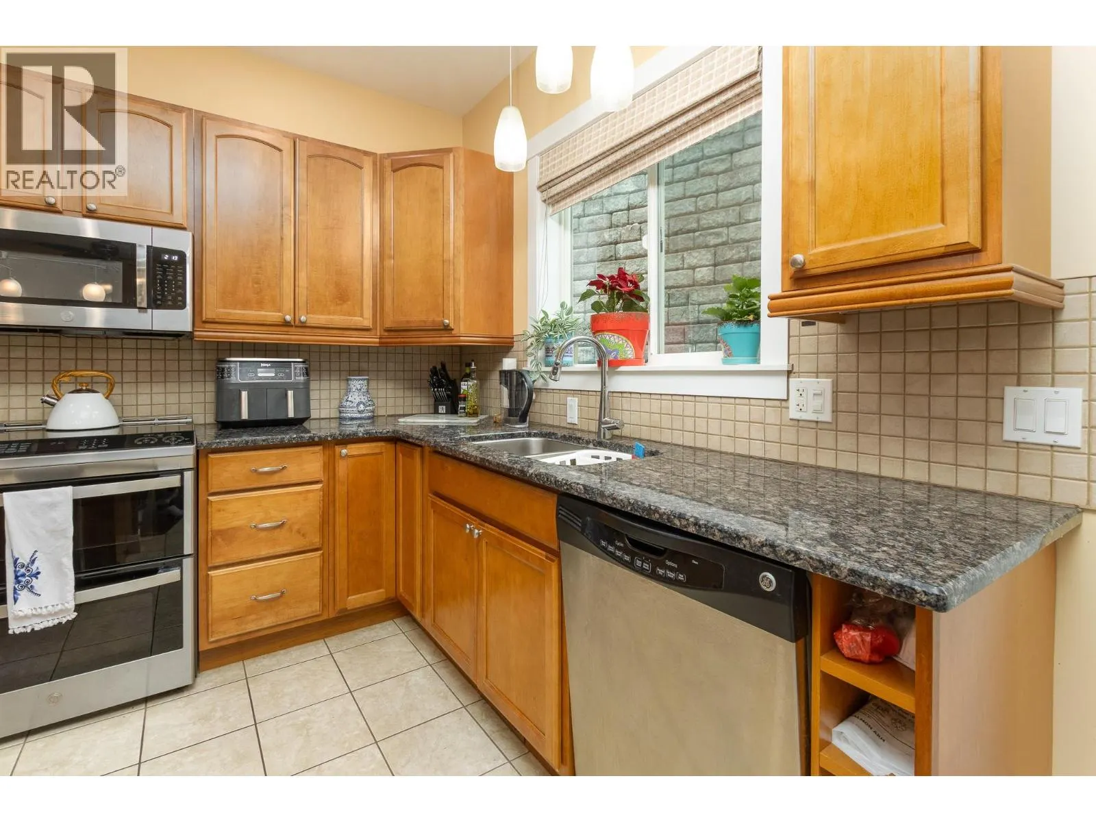 1596 Okanagan Avenue SE Unit# 4