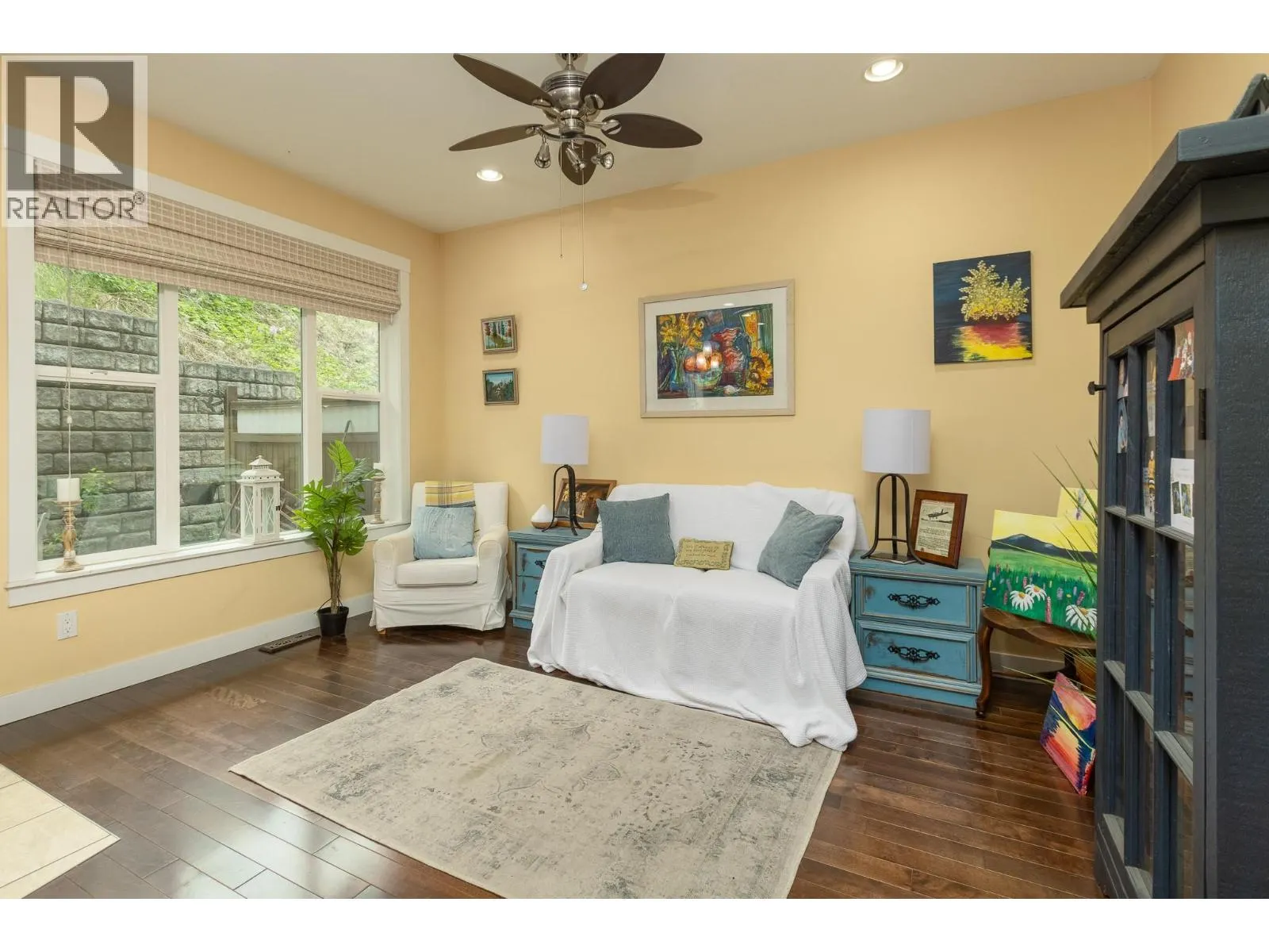 1596 Okanagan Avenue SE Unit# 4