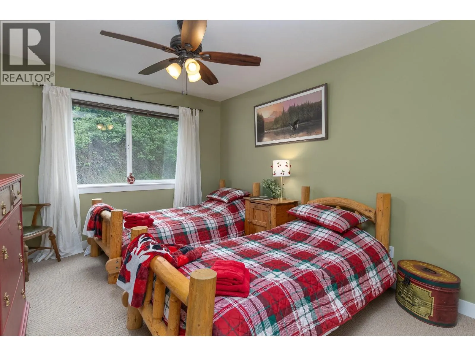 1596 Okanagan Avenue SE Unit# 4