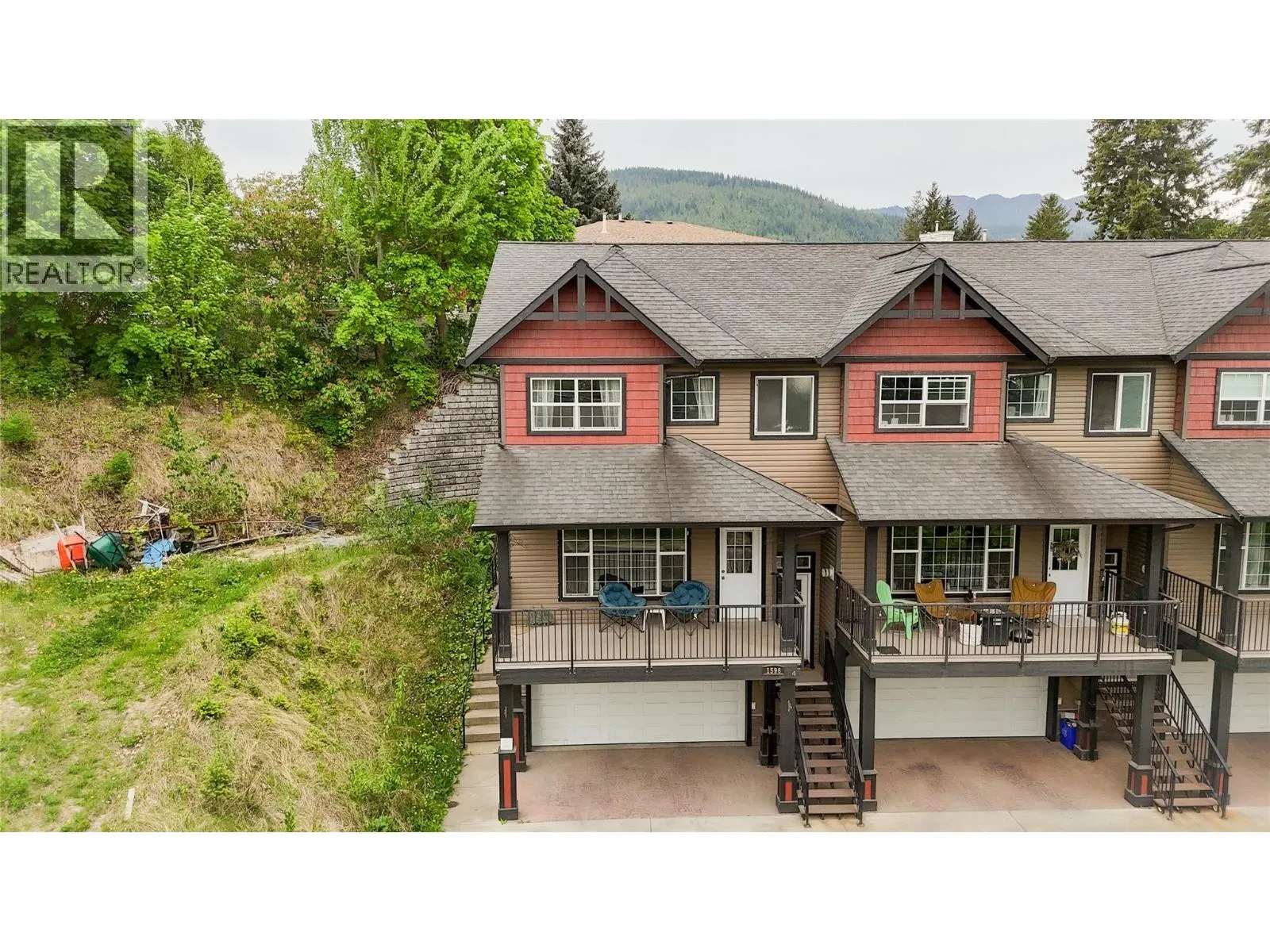 1596 Okanagan Avenue SE Unit# 4
