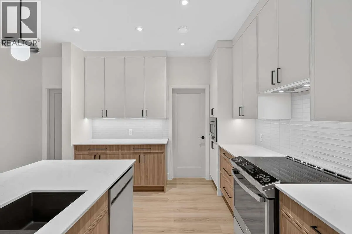 1720 Hidden Hills Drive Unit# 30