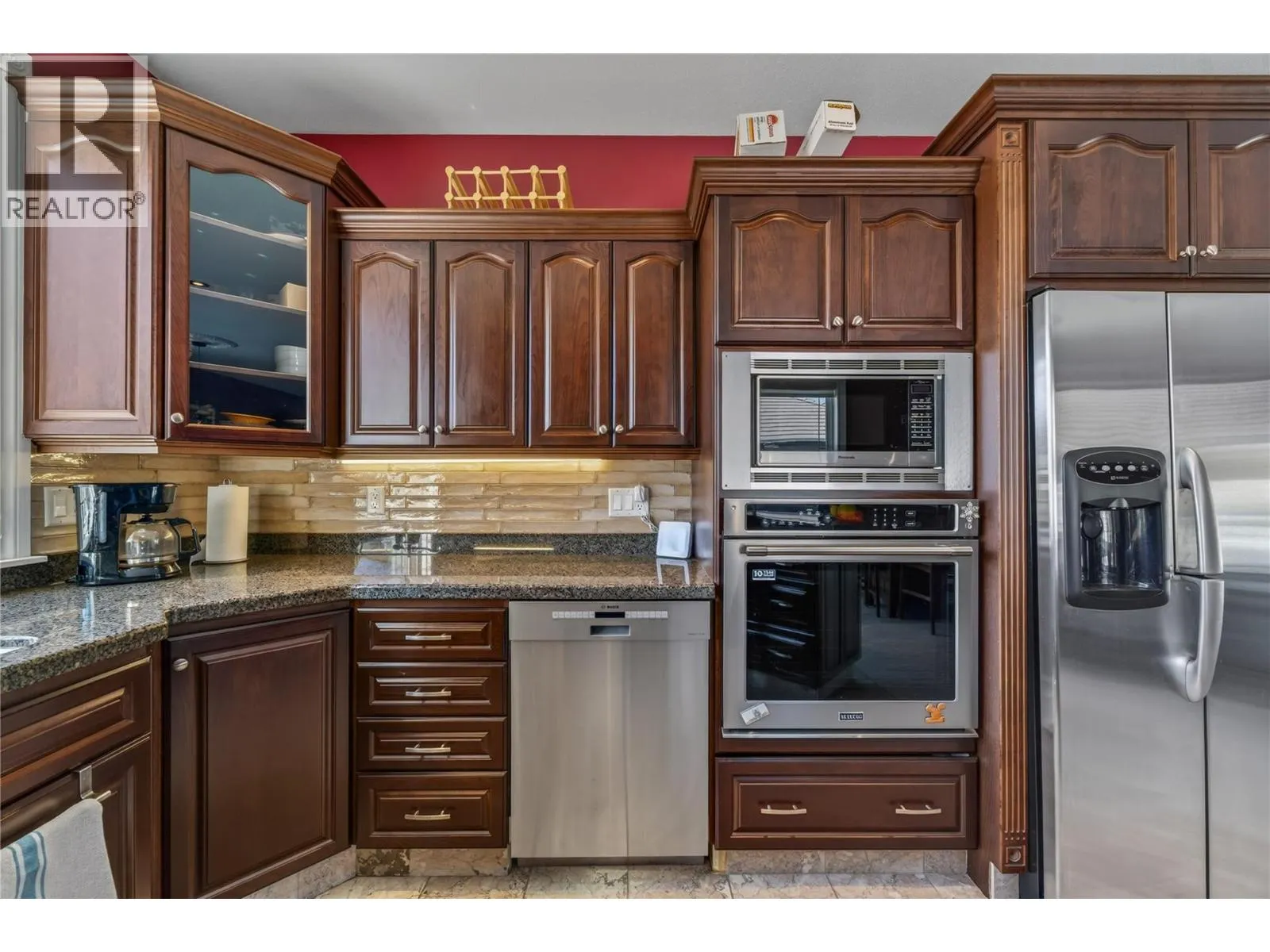 6812 Cabernet Place