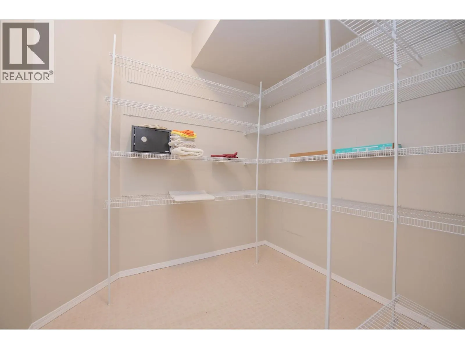 3011 Gateby Place Unit# 215