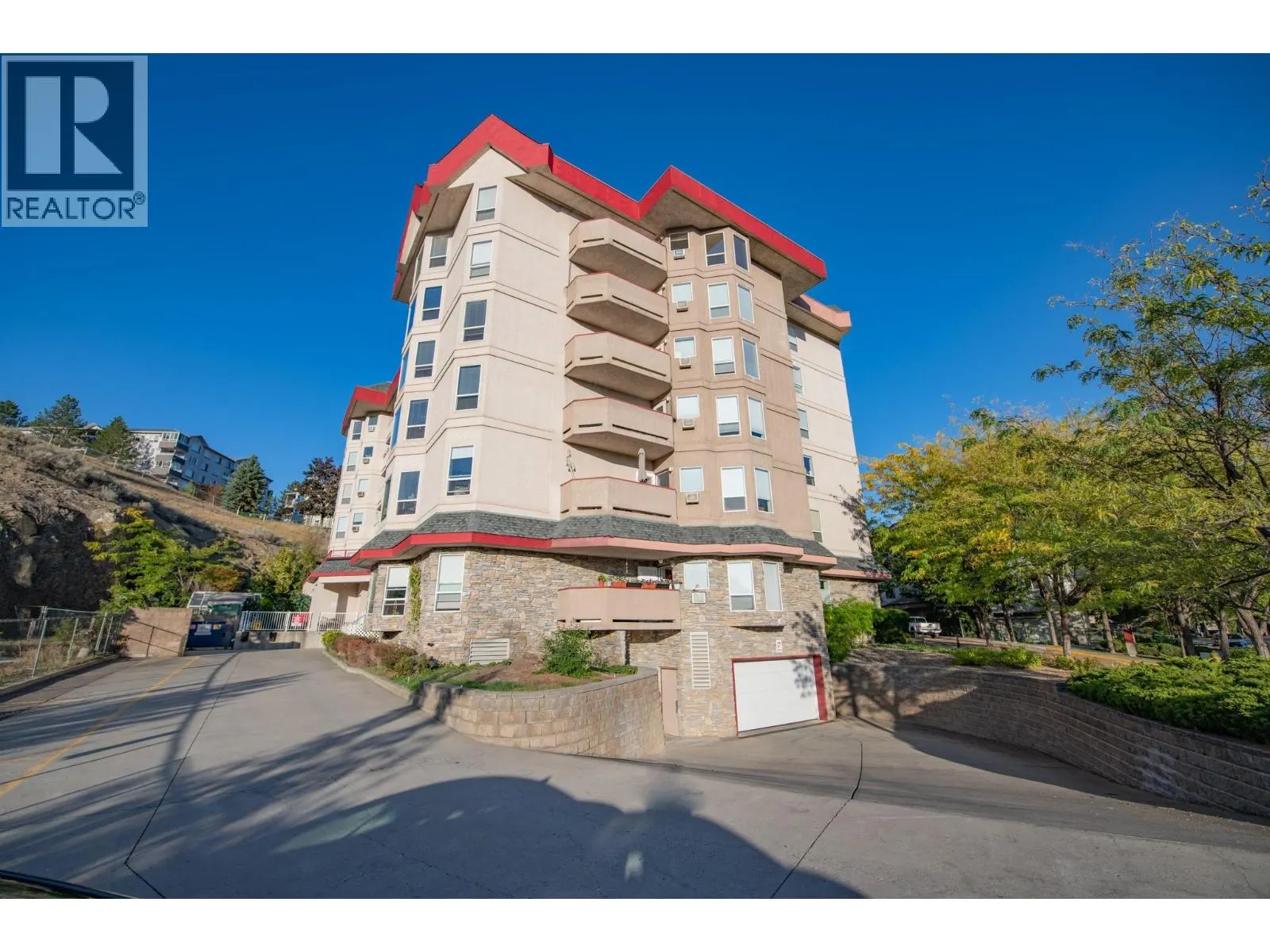 3011 Gateby Place Unit# 215