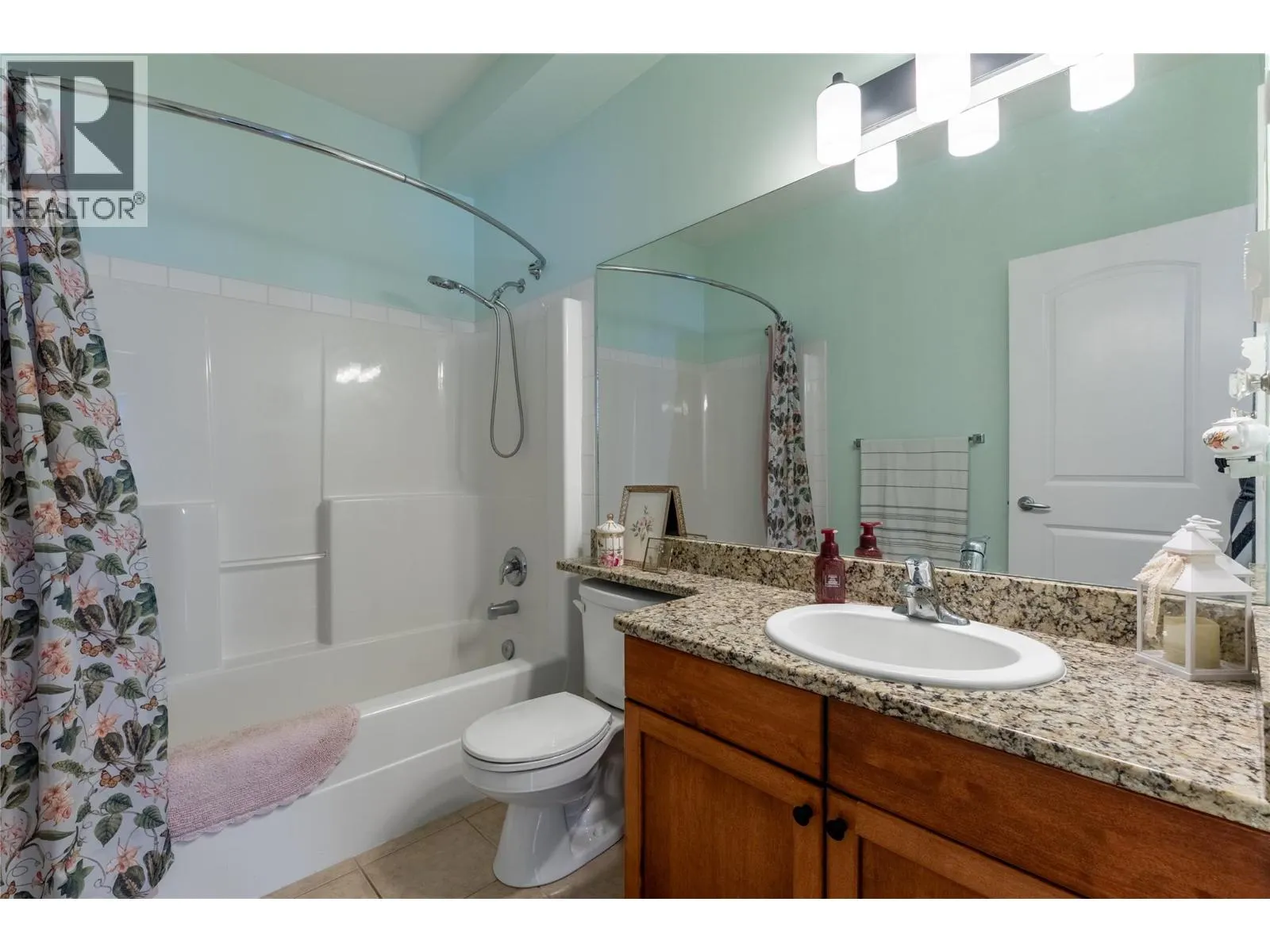 2523 Shannon View Drive Unit# 203