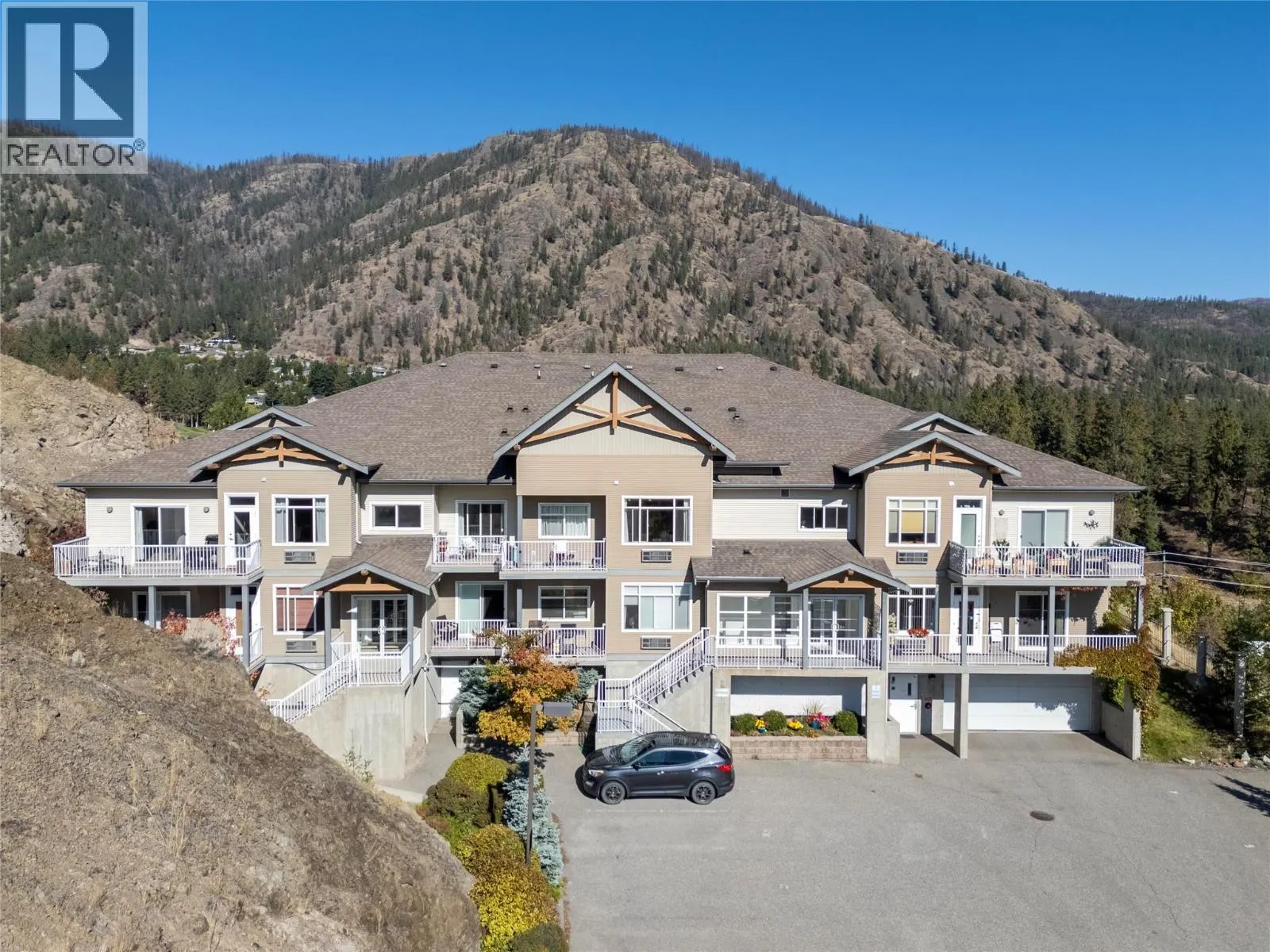 2523 Shannon View Drive Unit# 203