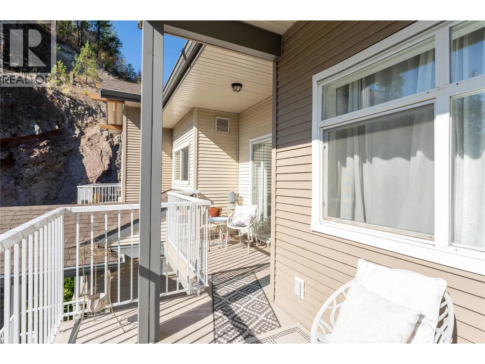 2523 Shannon View Drive Unit# 203