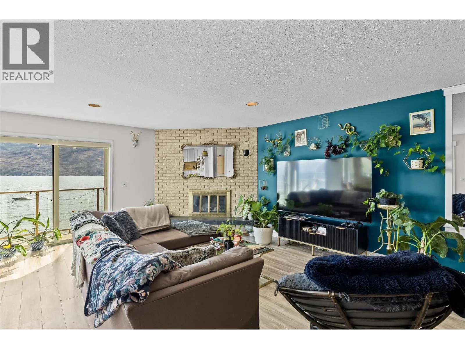 5275 Buchanan Road Unit# 205