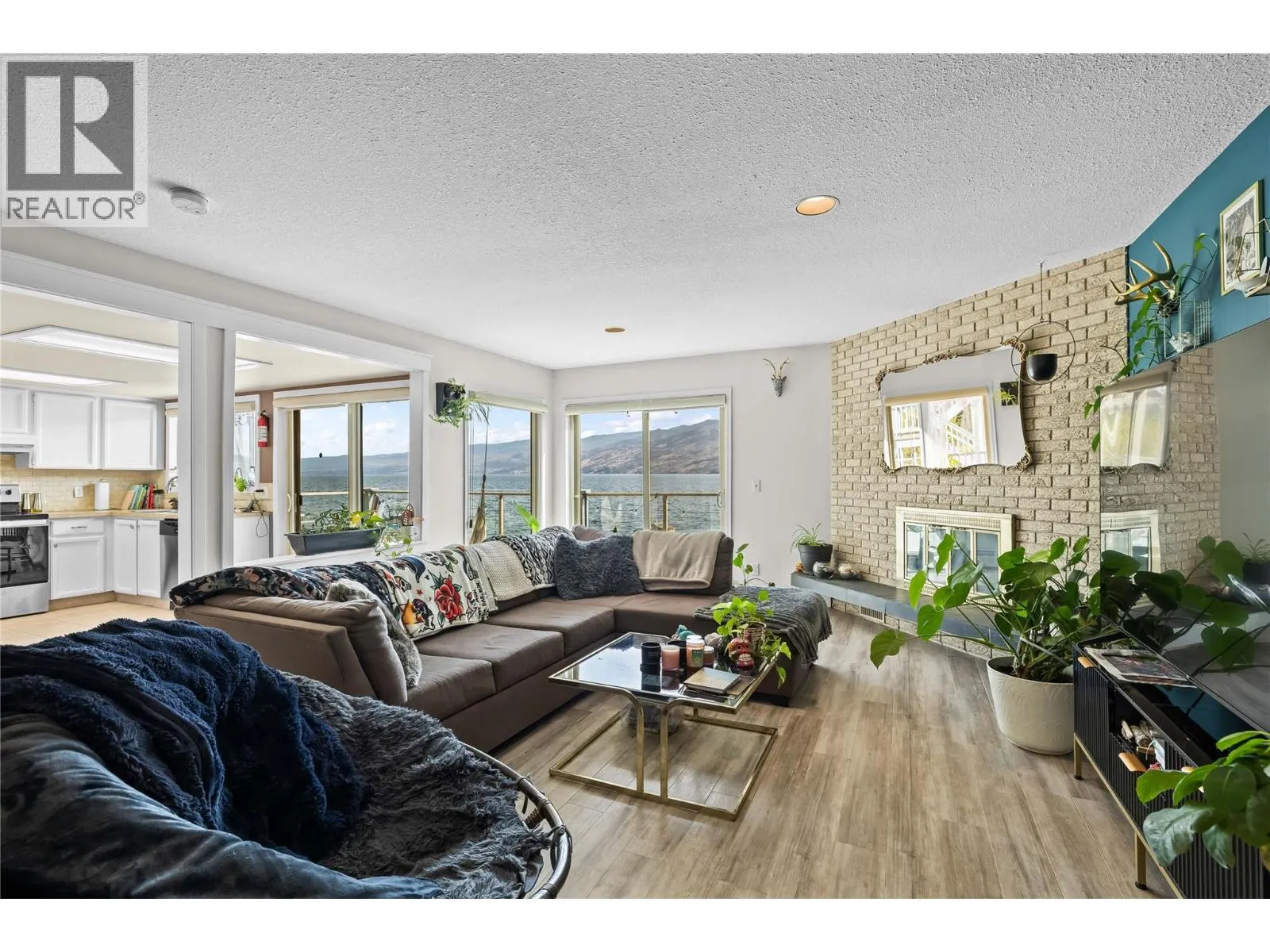 5275 Buchanan Road Unit# 205