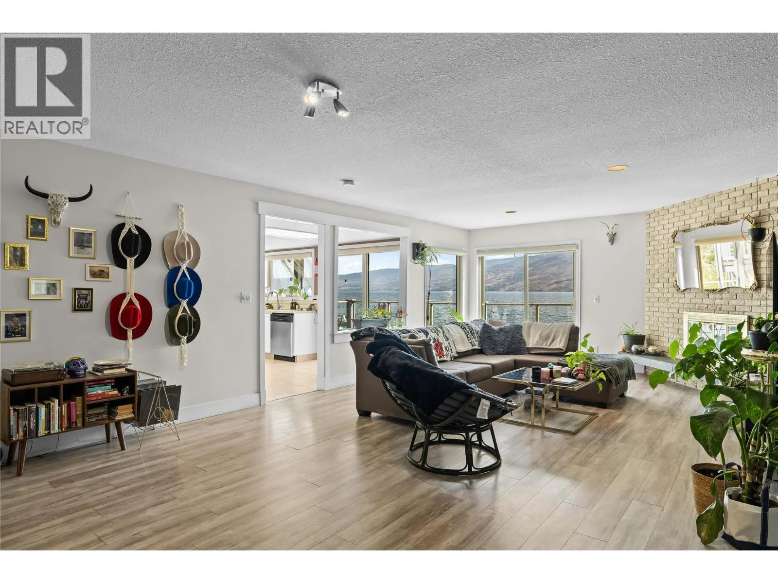 5275 Buchanan Road Unit# 205