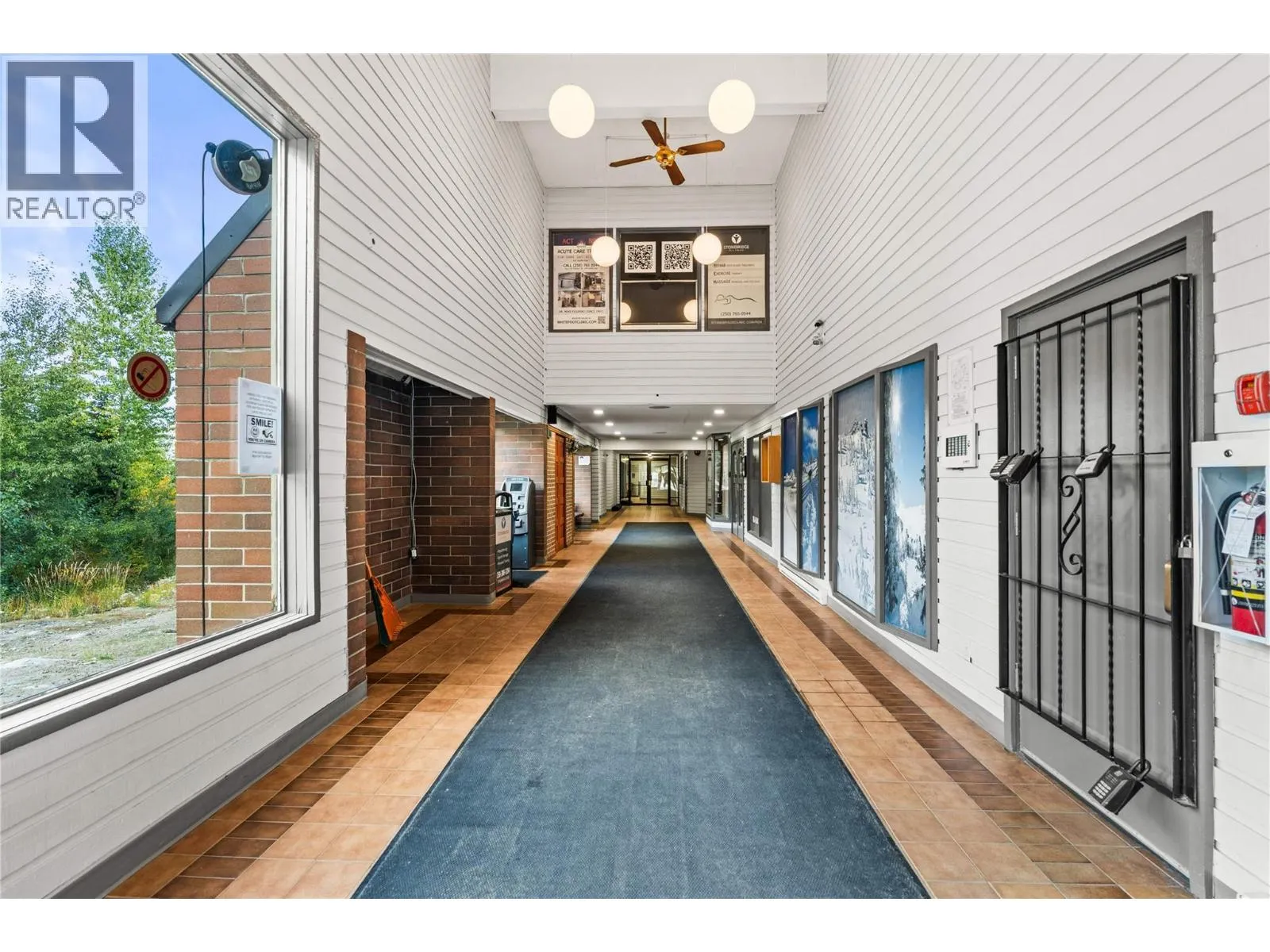 5375 Big White Road Unit# 204