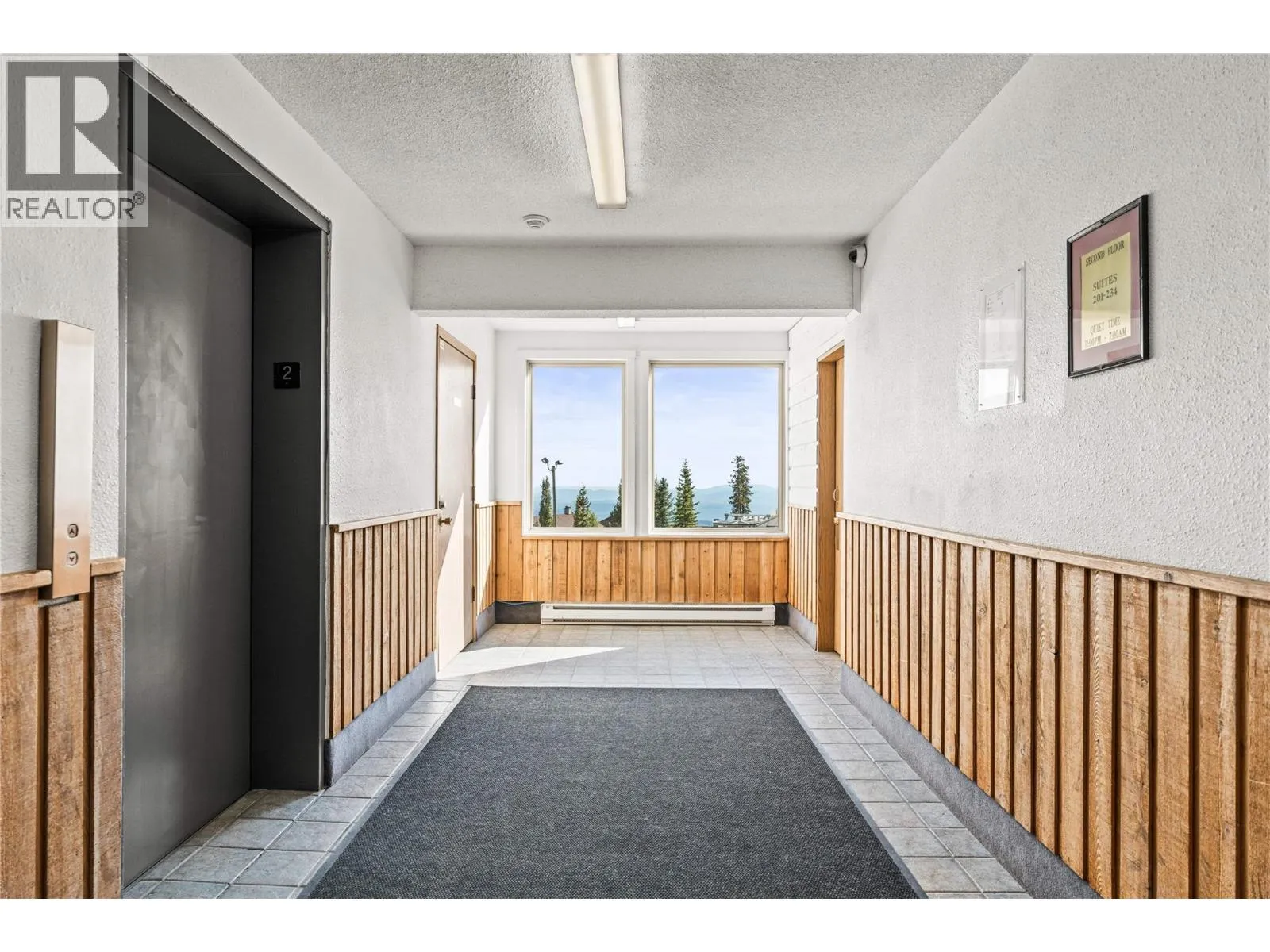 5375 Big White Road Unit# 204