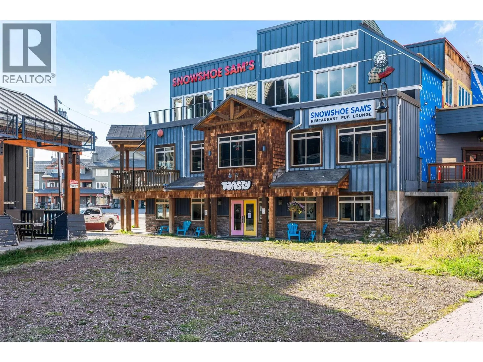 5375 Big White Road Unit# 204