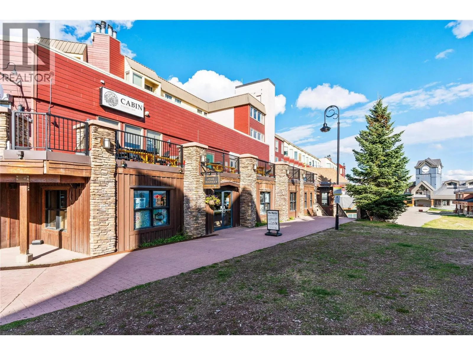 5375 Big White Road Unit# 204
